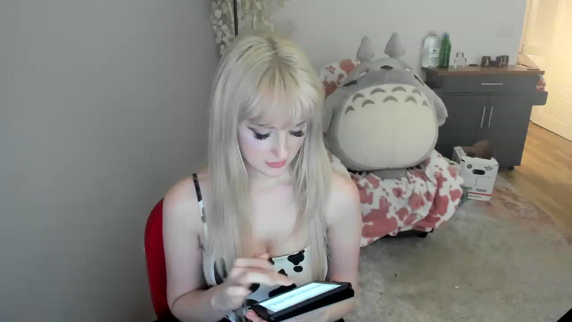Gallery image thumbnail from Milk_Domme's myfreecams stream on, 06/01/2023, 16:39 image 19 of 20