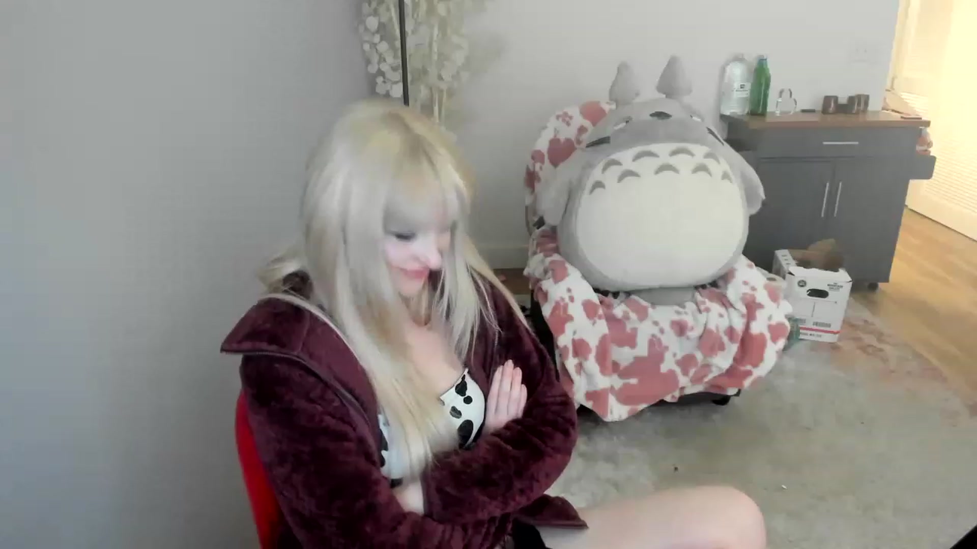 Gallery image thumbnail from Milk_Domme's myfreecams stream on, 06/01/2023, 17:39 image 15 of 20