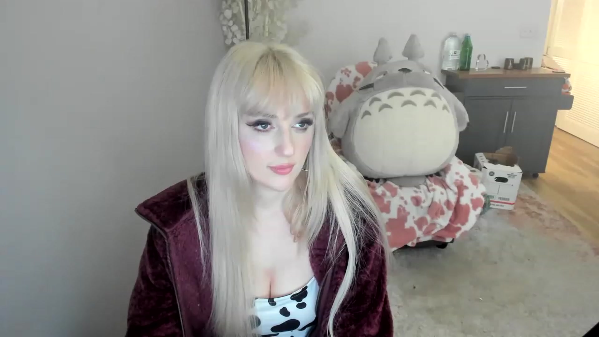 Gallery image thumbnail from Milk_Domme's myfreecams stream on, 06/01/2023, 17:39 image 16 of 20