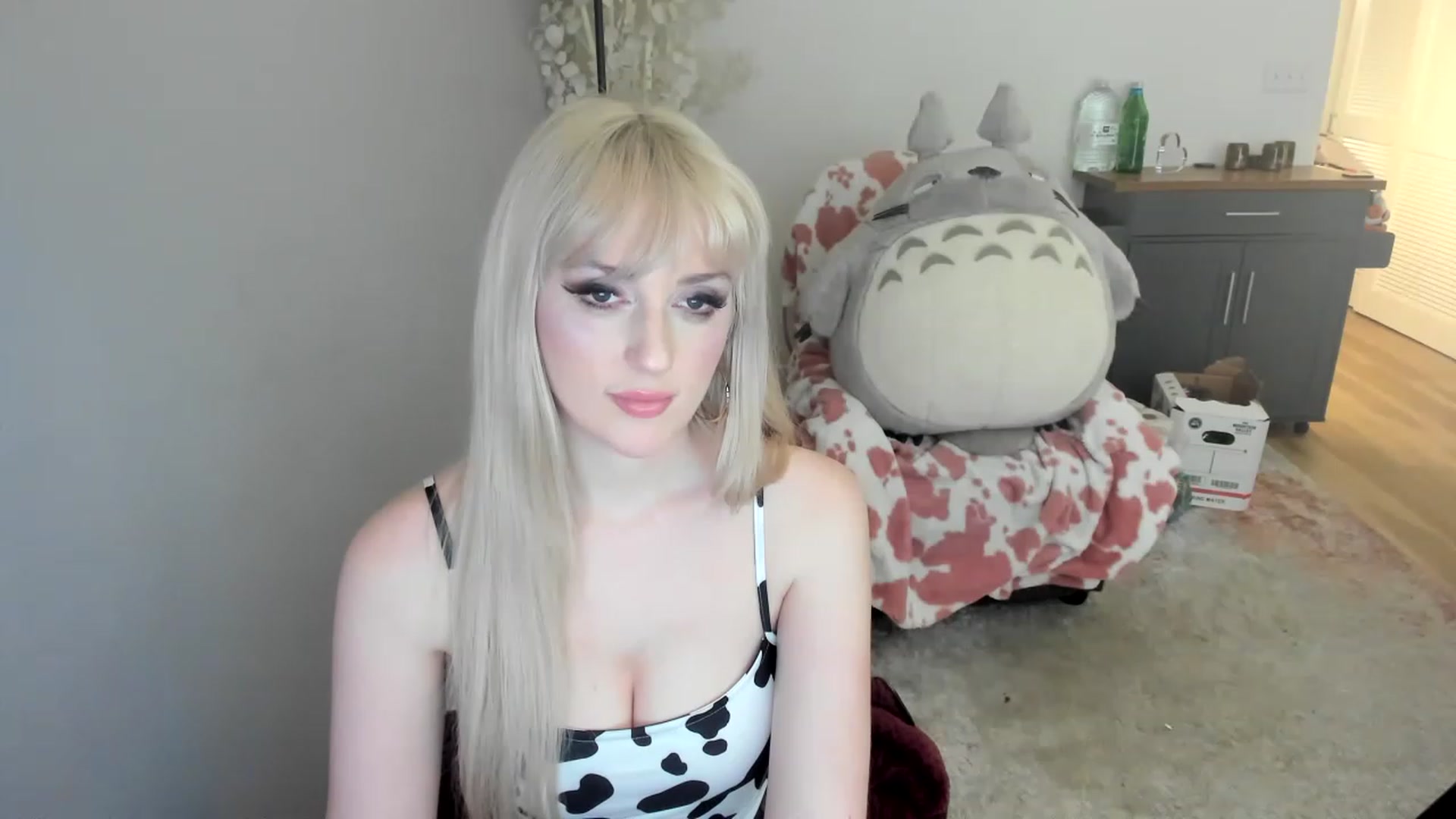Gallery image thumbnail from Milk_Domme's myfreecams stream on, 06/01/2023, 19:03 image 9 of 20
