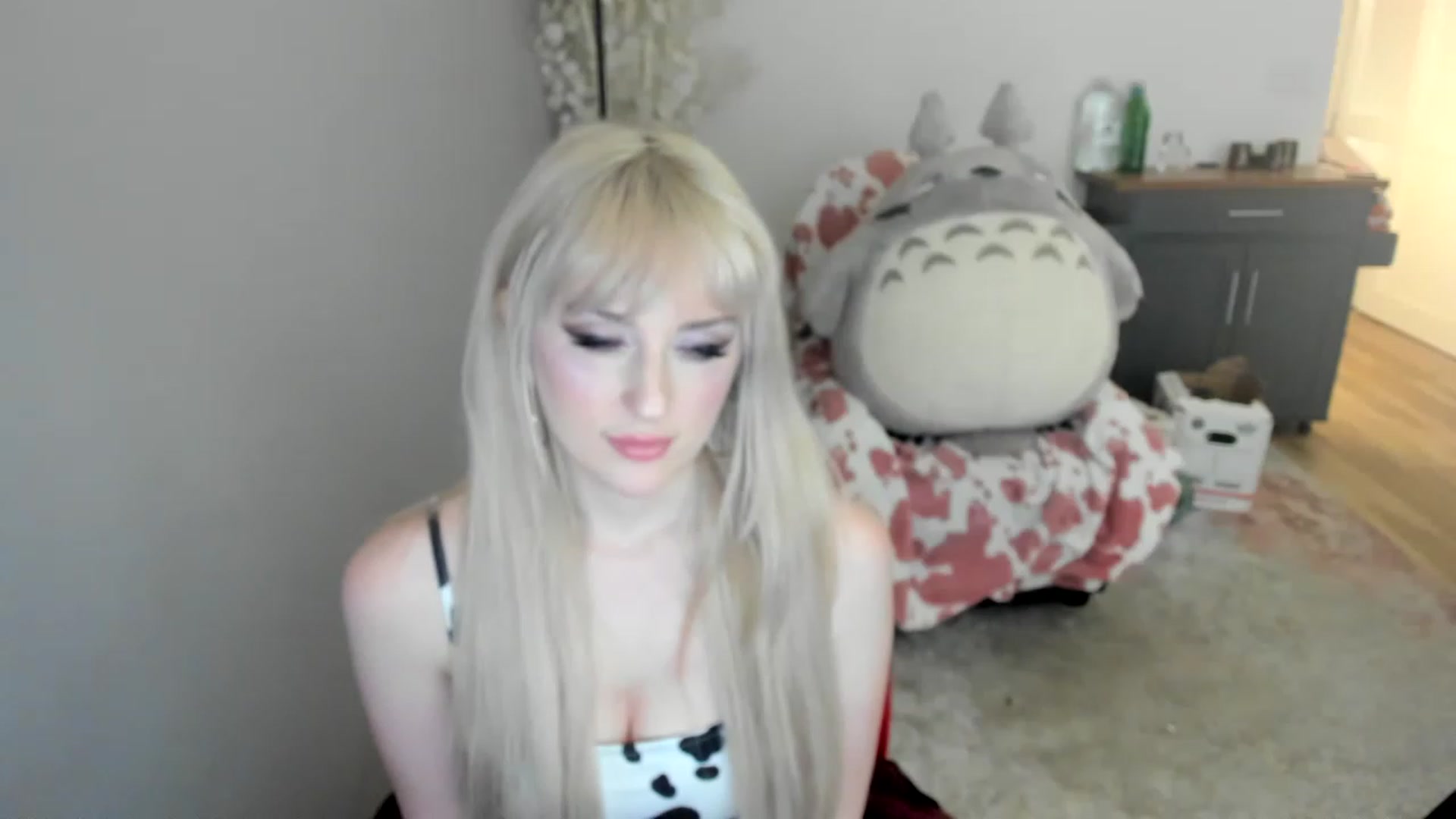Gallery image thumbnail from Milk_Domme's myfreecams stream on, 06/01/2023, 19:03 image 11 of 20