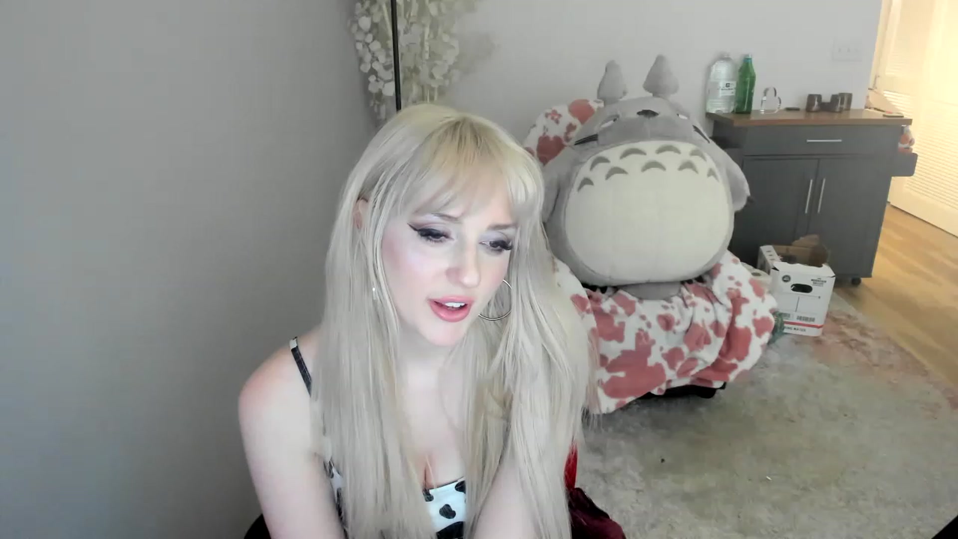 Gallery image thumbnail from Milk_Domme's myfreecams stream on, 06/01/2023, 19:03 image 13 of 20