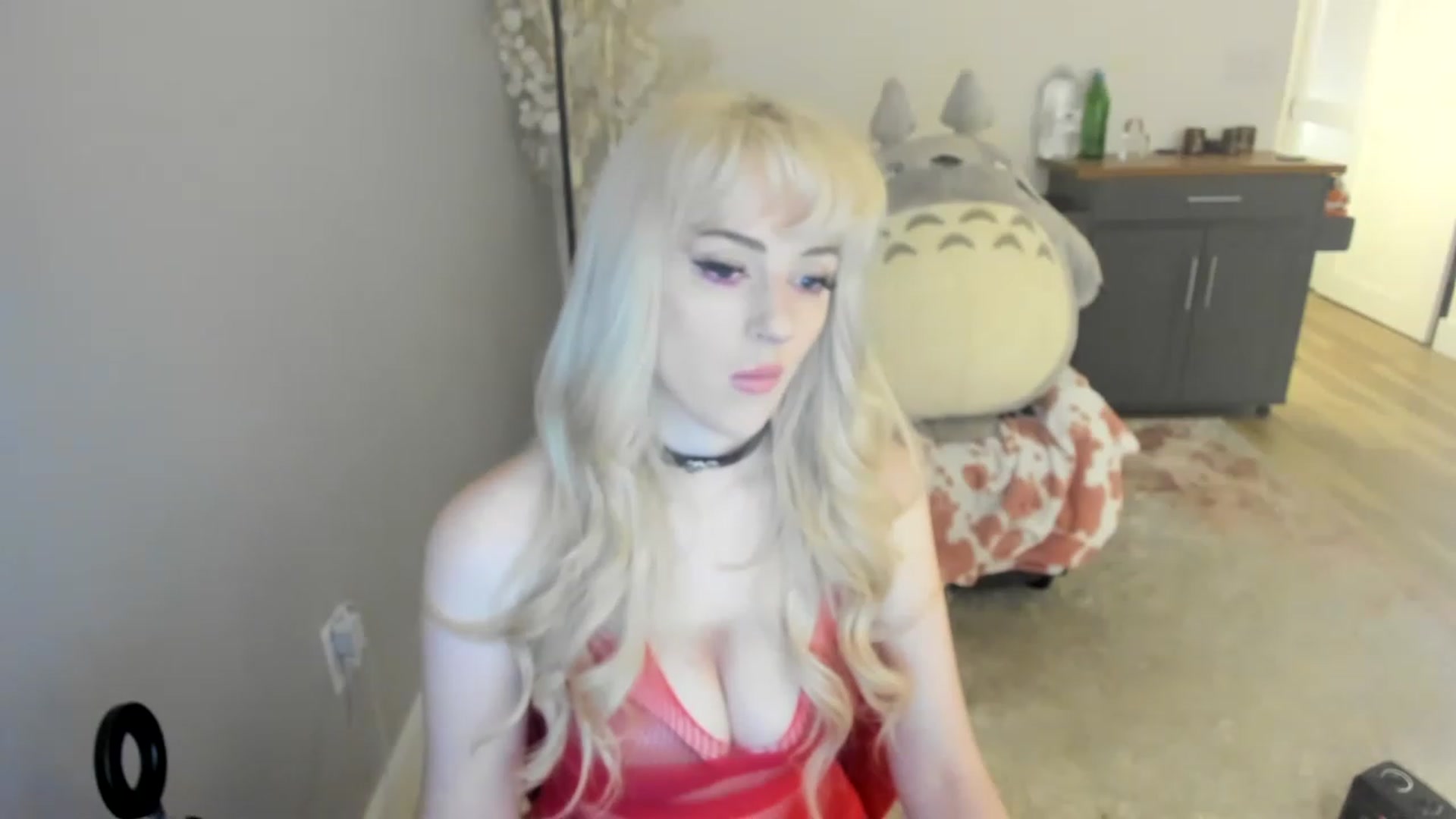 Gallery image thumbnail from Milk_Domme's myfreecams stream on, 06/23/2023, 24:49 image 10 of 20