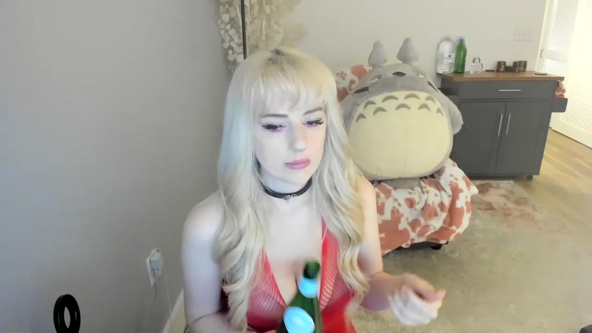 Gallery image thumbnail from Milk_Domme's myfreecams stream on, 06/23/2023, 05:43 image 15 of 20