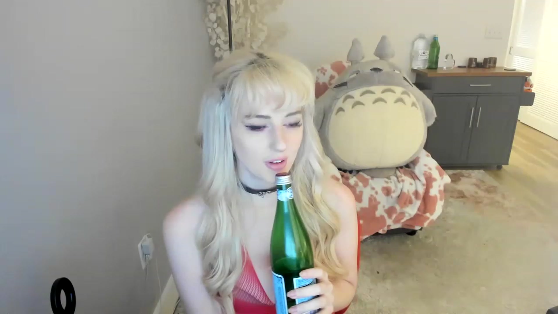 Gallery image thumbnail from Milk_Domme's myfreecams stream on, 06/23/2023, 07:19 image 15 of 20