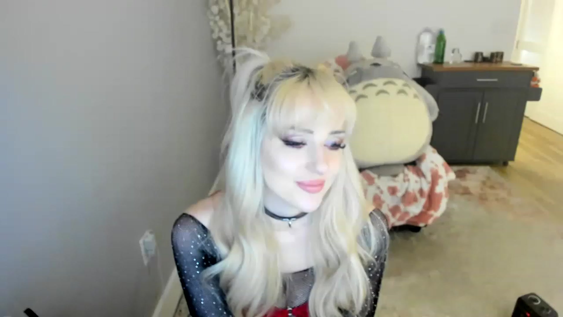 Gallery image thumbnail from Milk_Domme's myfreecams stream on, 06/26/2023, 22:10 image 17 of 20