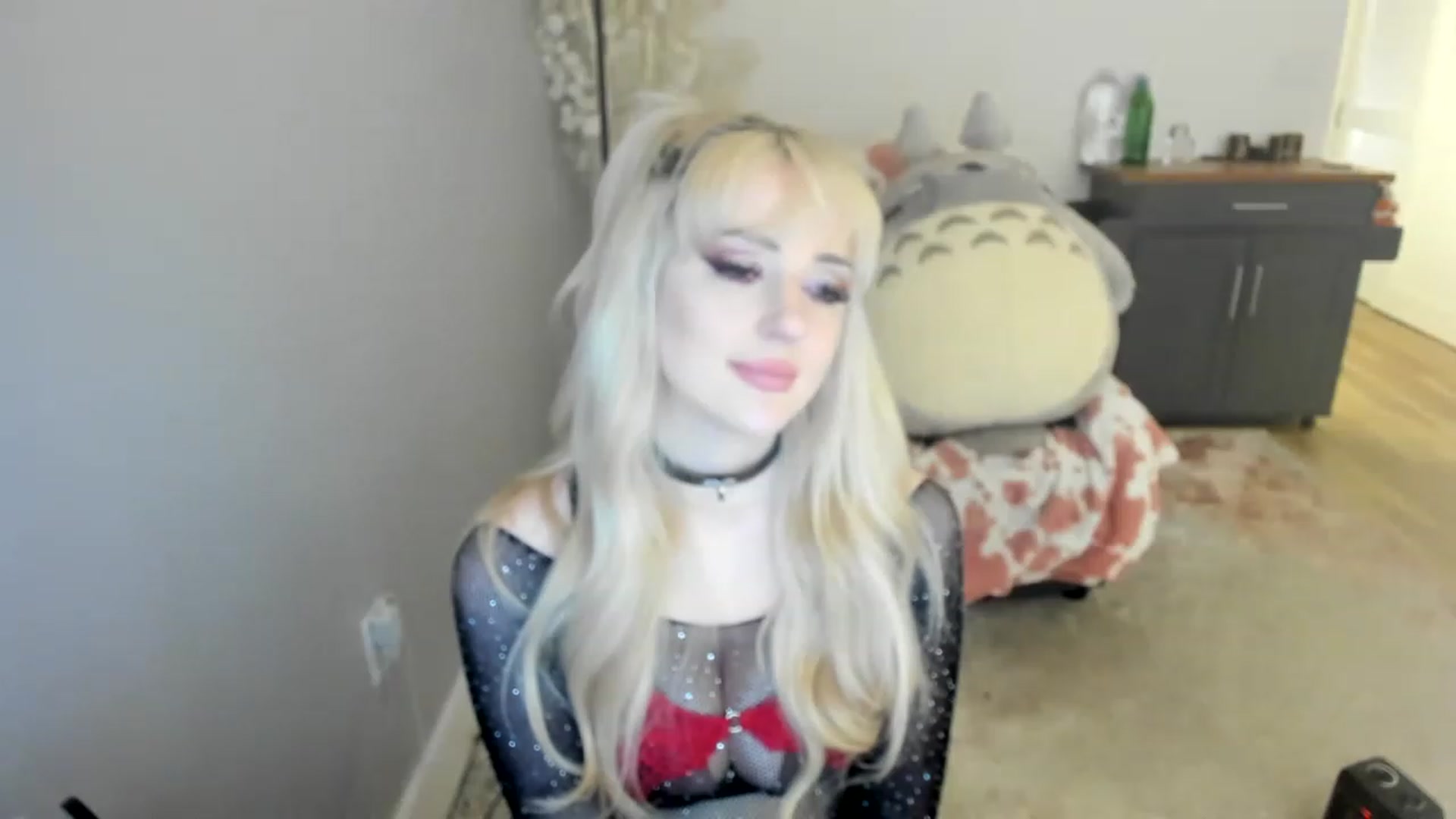 Gallery image thumbnail from Milk_Domme's myfreecams stream on, 06/26/2023, 22:48 image 2 of 20