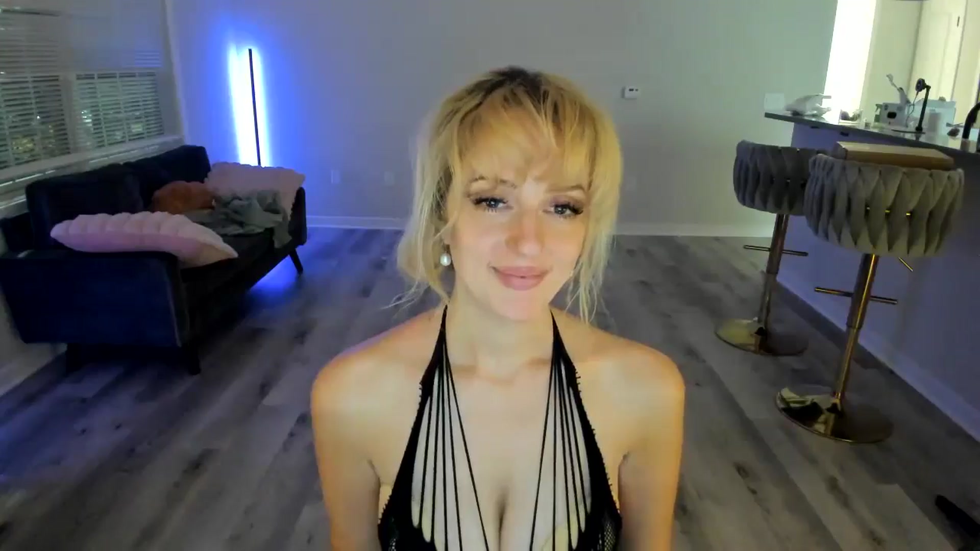 Gallery image thumbnail from Milk_Milk's myfreecams stream on, 11/24/2024, 09:55 image 5 of 20