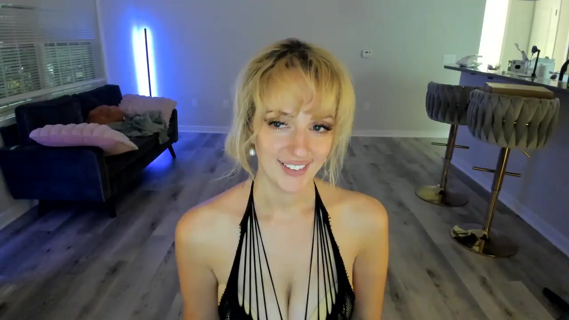 Gallery image thumbnail from Milk_Milk's myfreecams stream on, 11/24/2024, 09:55 image 4 of 20