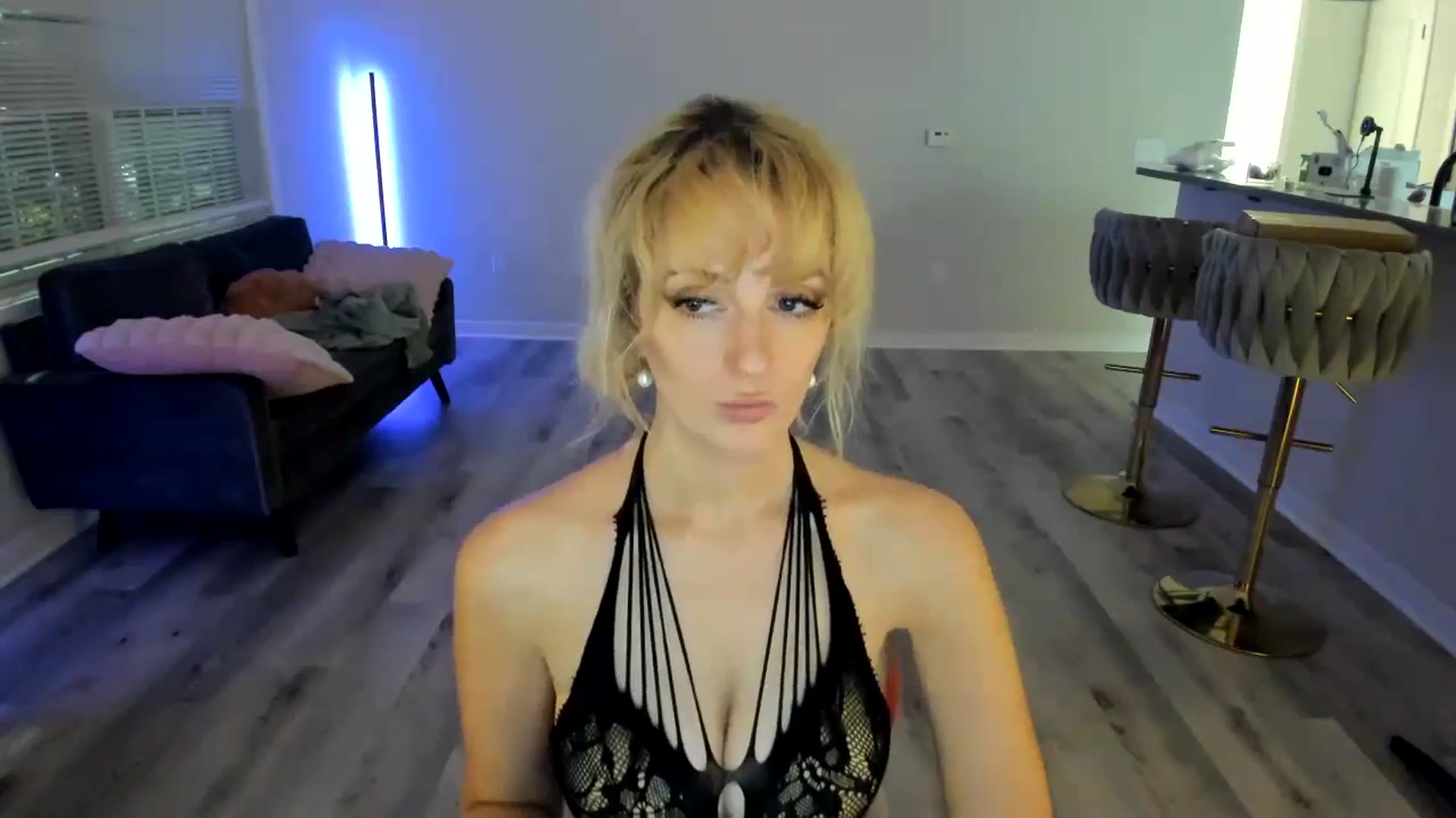 Gallery image thumbnail from Milk_Milk's myfreecams stream on, 11/24/2024, 09:55 image 10 of 20