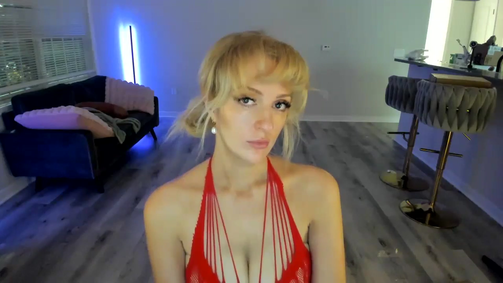 Gallery image thumbnail from Milk_Milk's myfreecams stream on, 11/29/2024, 01:56 image 6 of 20