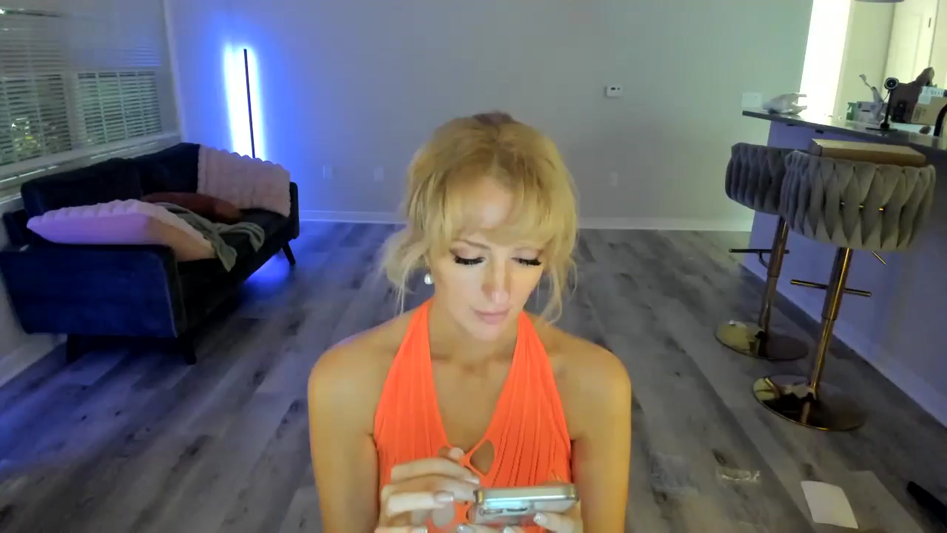 Gallery image thumbnail from Milk_Milk's myfreecams stream on, 11/29/2024, 03:43 image 15 of 20