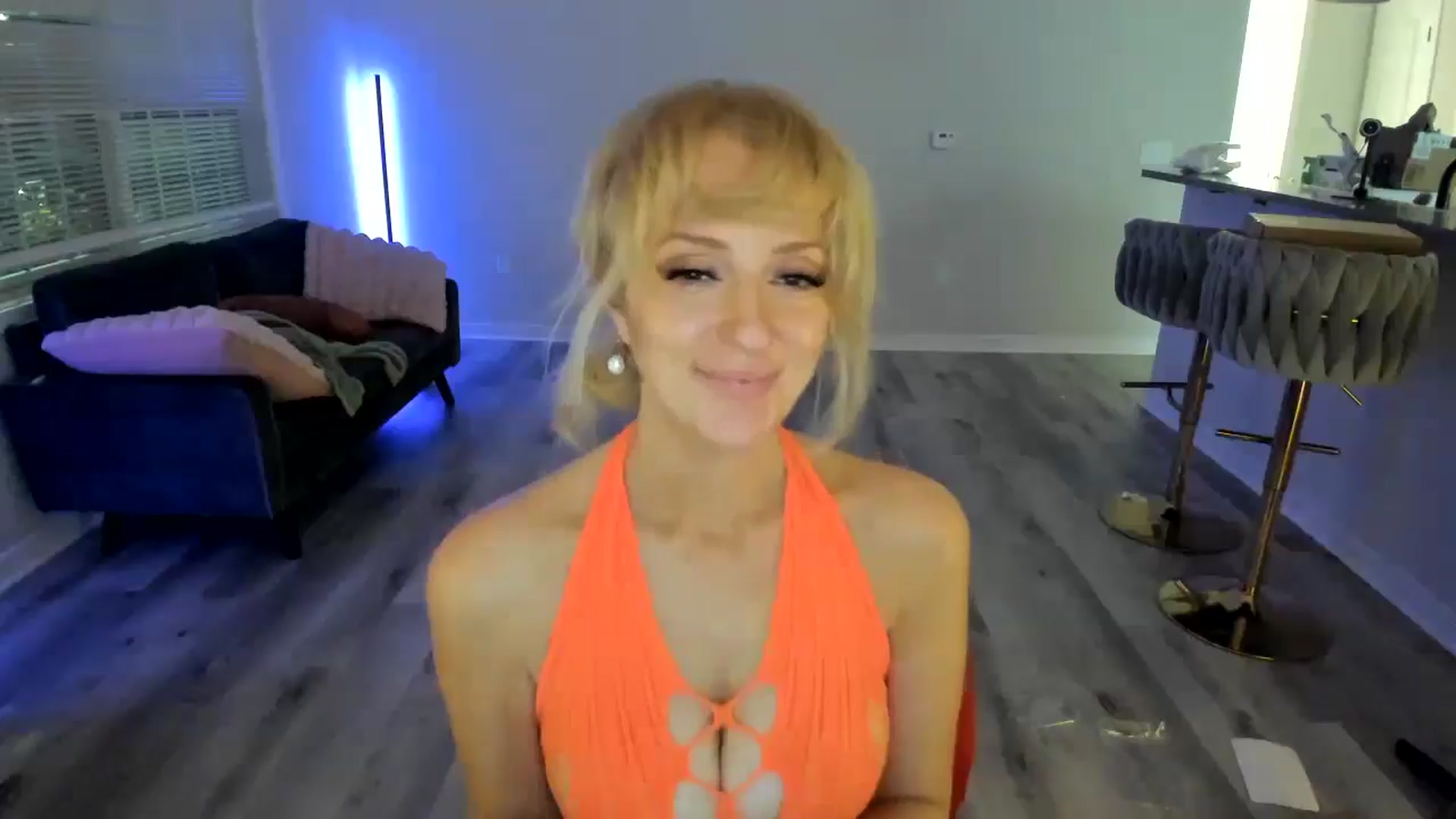 Gallery image thumbnail from Milk_Milk's myfreecams stream on, 11/29/2024, 05:11 image 9 of 20