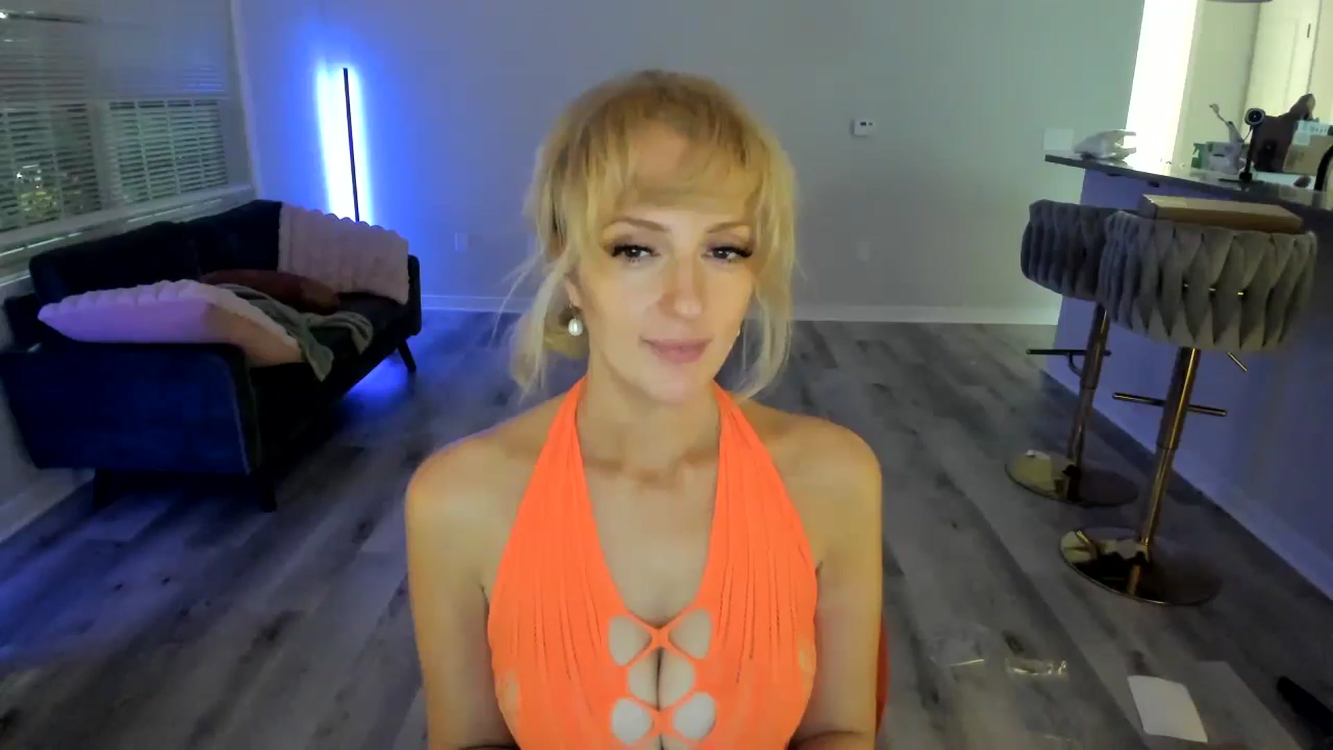 Gallery image thumbnail from Milk_Milk's myfreecams stream on, 11/29/2024, 05:11 image 8 of 20