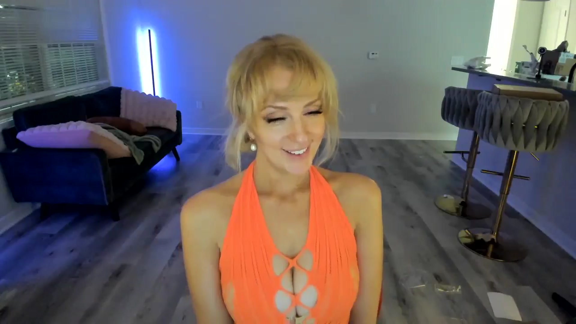 Gallery image thumbnail from Milk_Milk's myfreecams stream on, 11/29/2024, 05:11 image 11 of 20