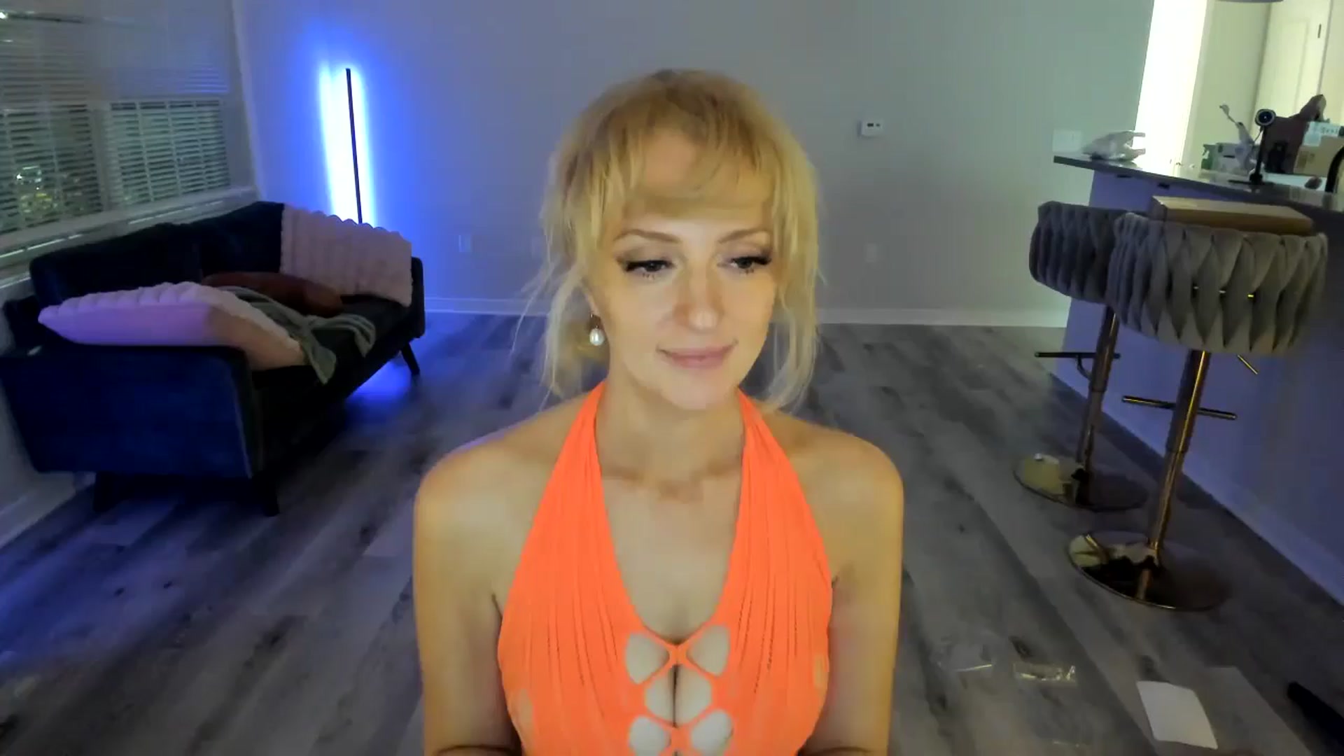 Gallery image thumbnail from Milk_Milk's myfreecams stream on, 11/29/2024, 05:11 image 3 of 20