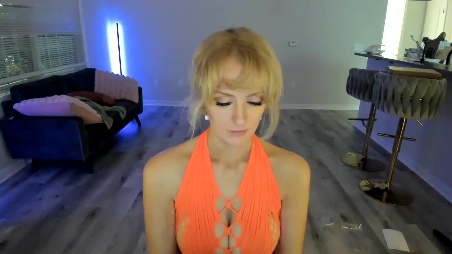 Gallery image thumbnail from Milk_Milk's myfreecams stream on, 11/29/2024, 07:36 image 14 of 20