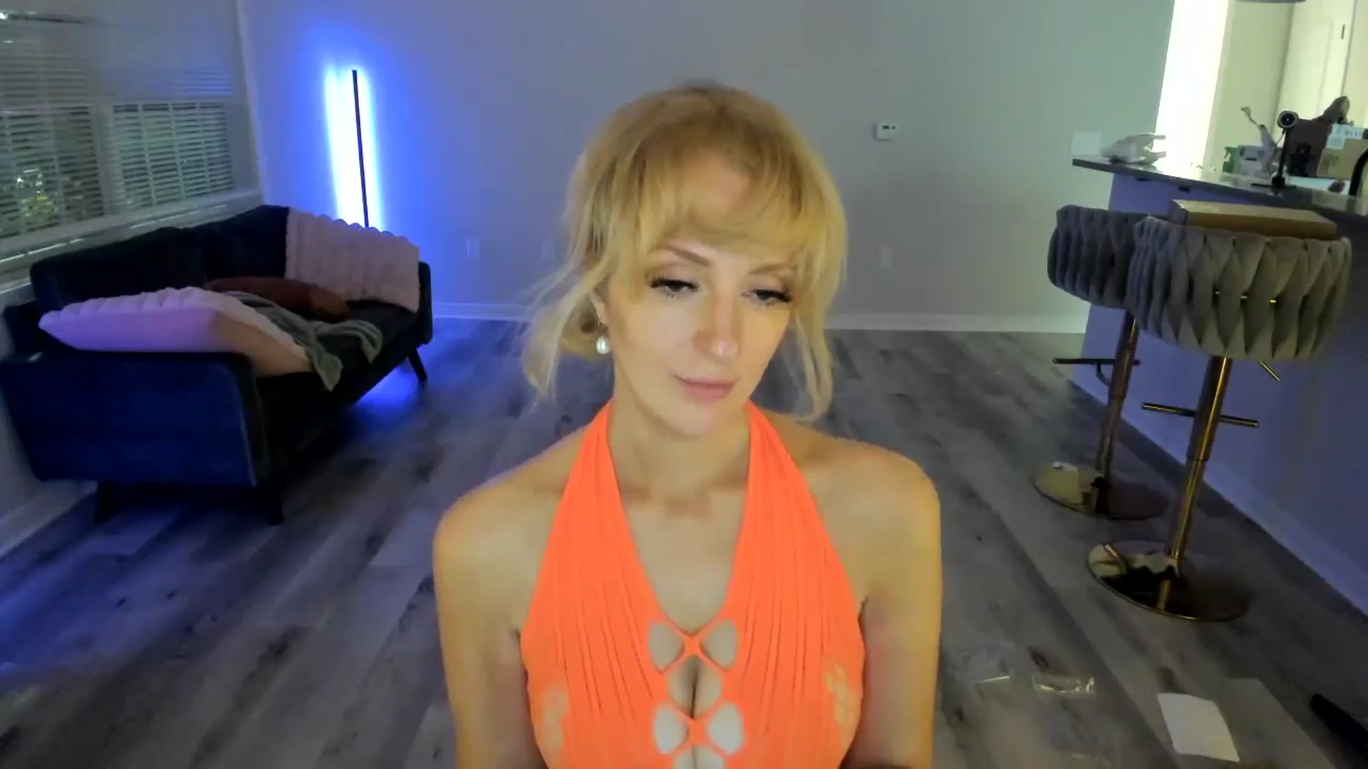Gallery image thumbnail from Milk_Milk's myfreecams stream on, 11/29/2024, 07:36 image 18 of 20