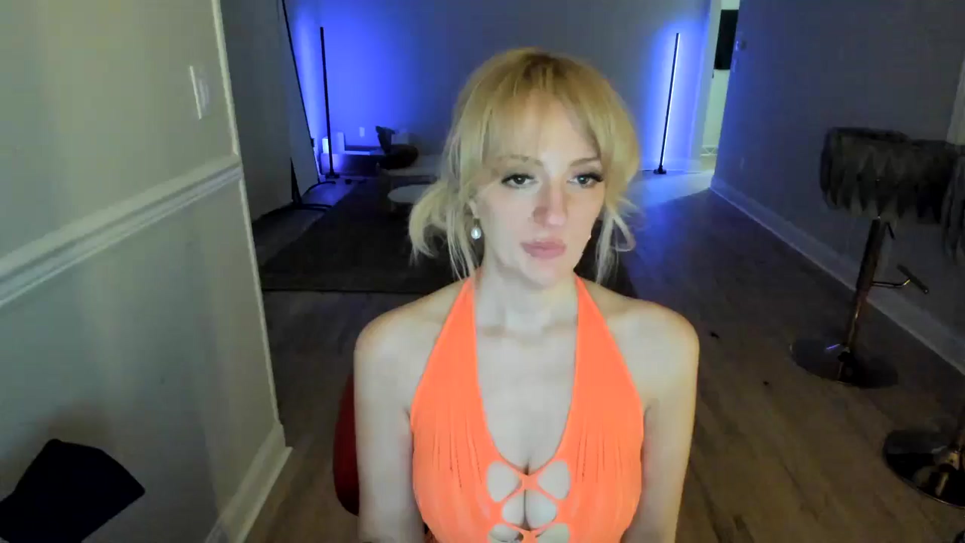 Gallery image thumbnail from Milk_Milk's myfreecams stream on, 12/04/2024, 07:37 image 2 of 20