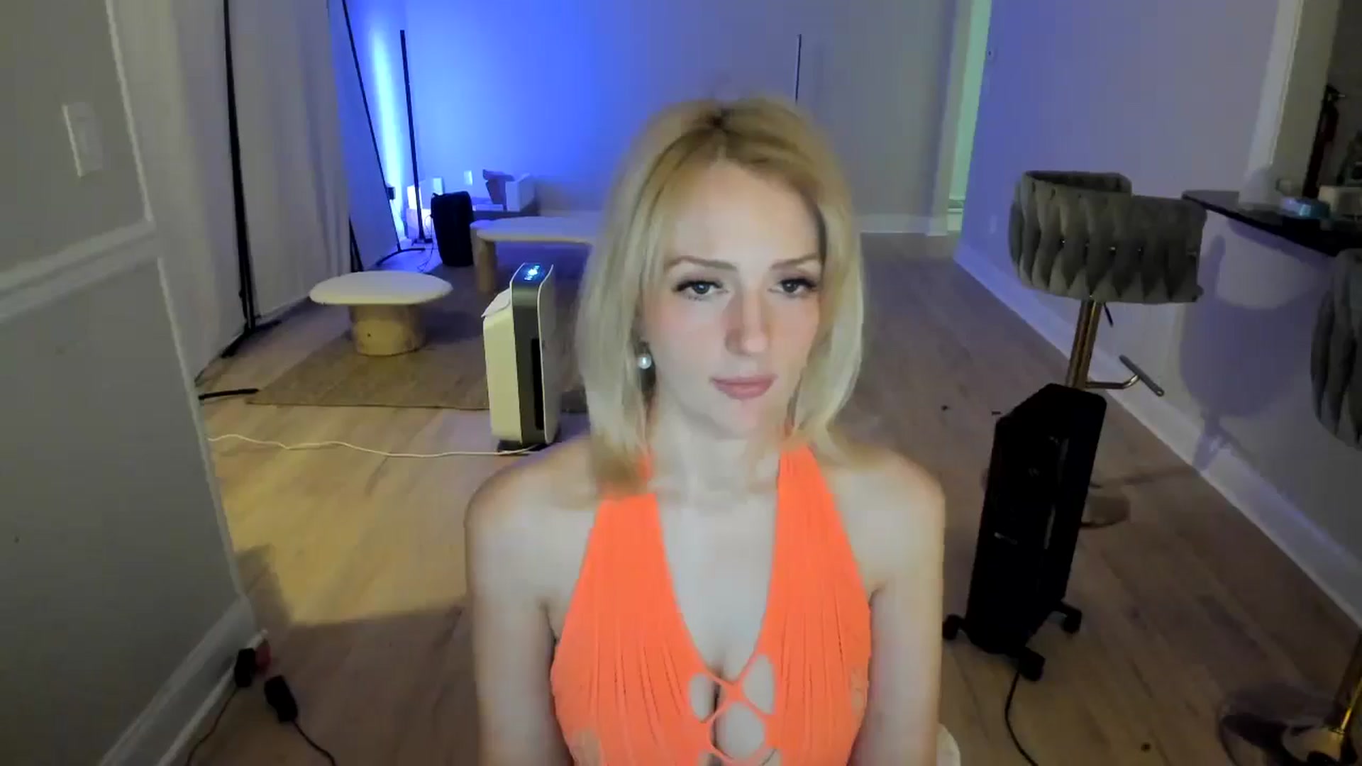 Gallery image thumbnail from Milk_Milk's myfreecams stream on, 12/09/2024, 04:33 image 17 of 20