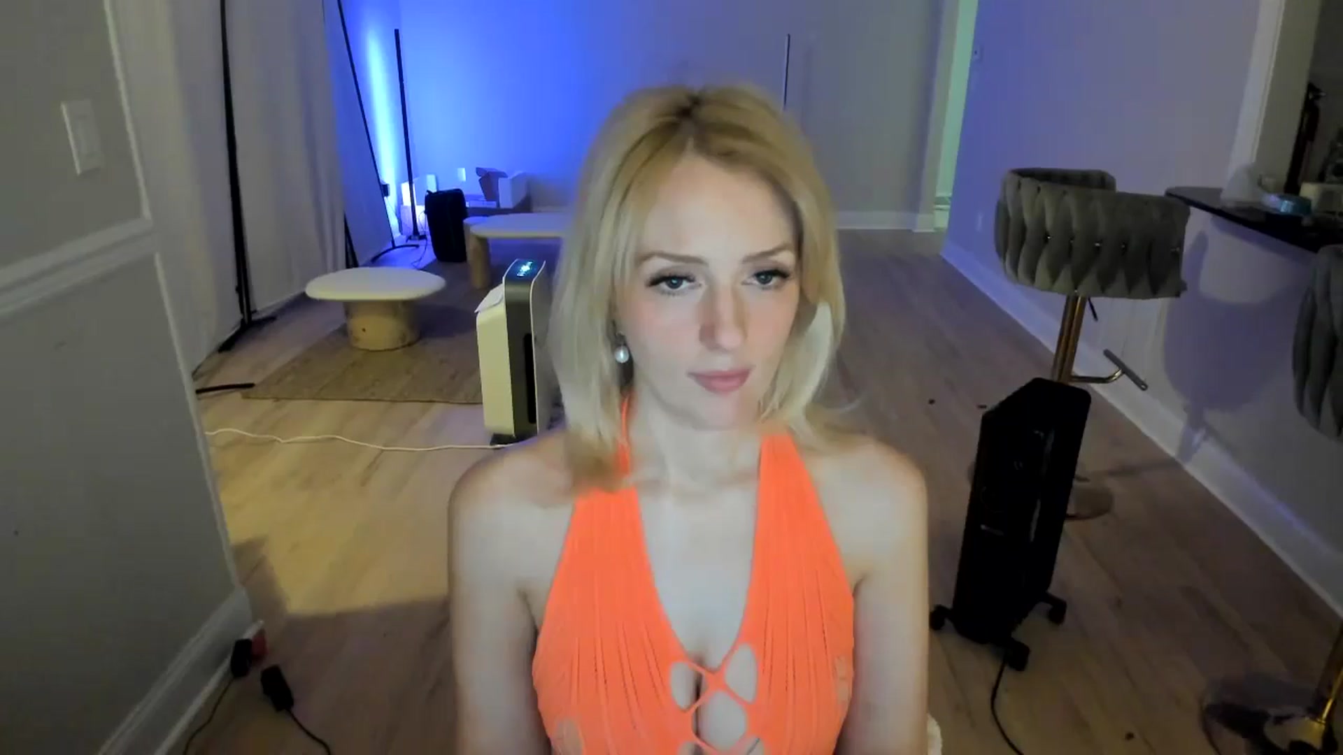 Gallery image thumbnail from Milk_Milk's myfreecams stream on, 12/09/2024, 04:33 image 18 of 20