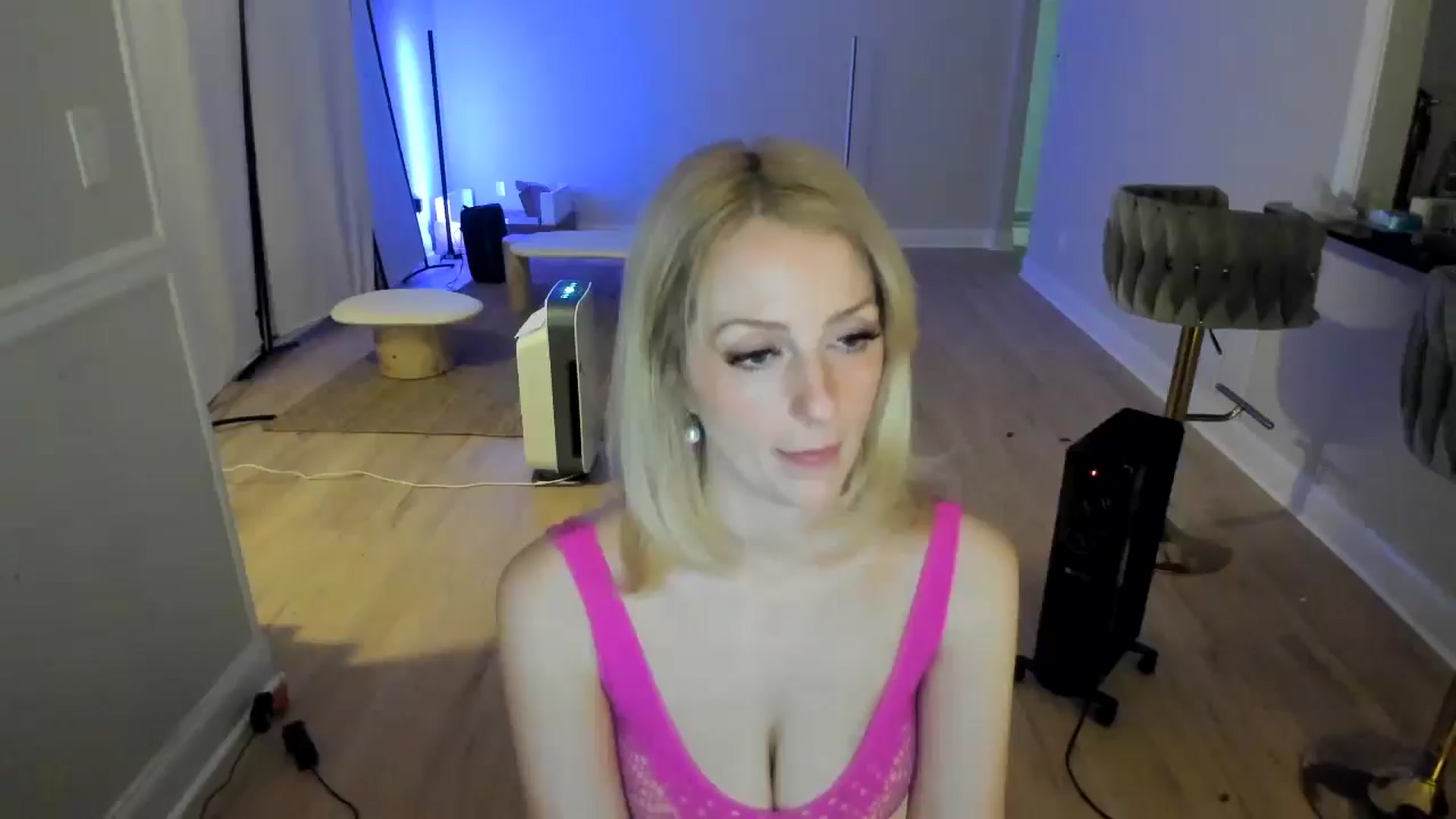 Gallery image thumbnail from Milk_Milk's myfreecams stream on, 12/10/2024, 08:19 image 13 of 20