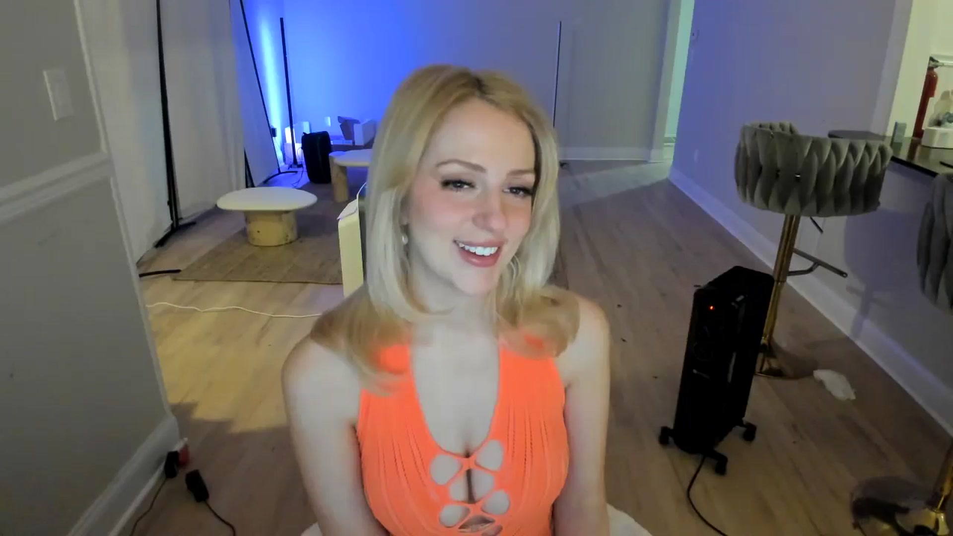 Gallery image thumbnail from Milk_Milk's myfreecams stream on, 12/11/2024, 04:34 image 15 of 20