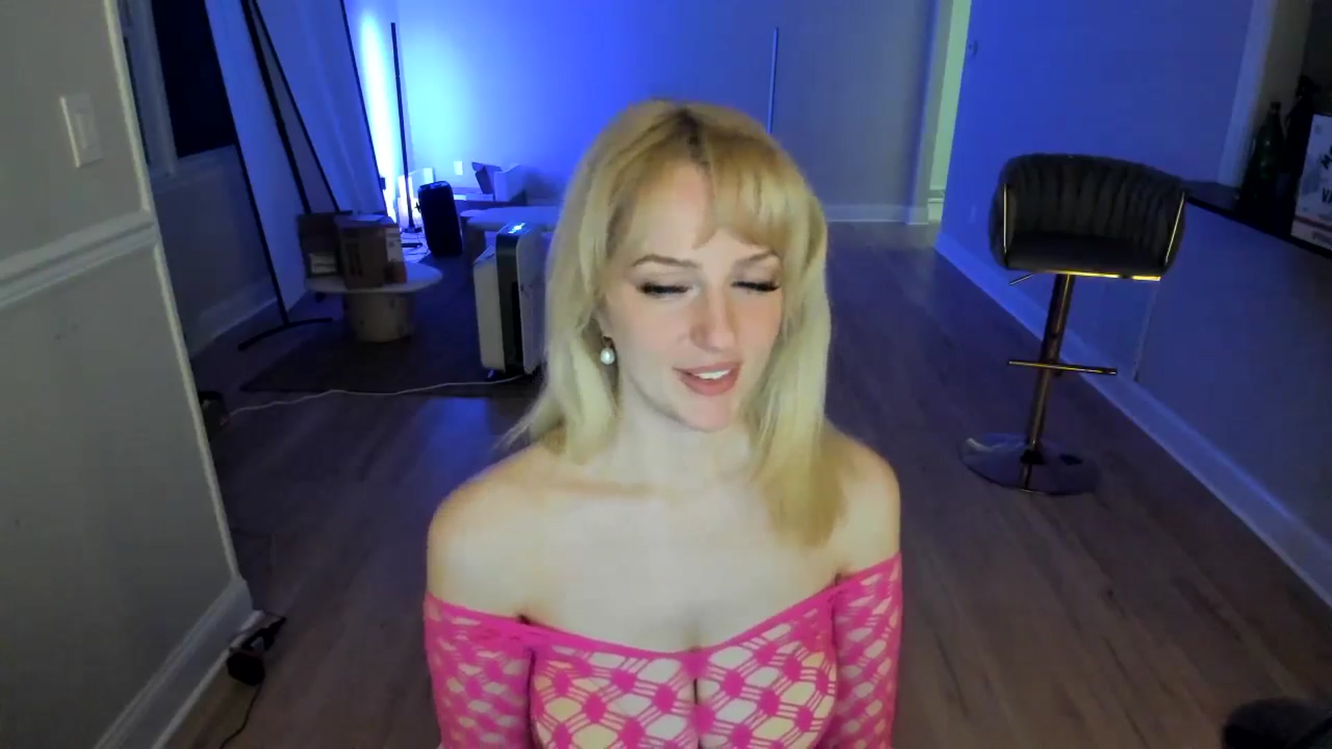 Gallery image thumbnail from Milk_Milk's myfreecams stream on, 12/14/2024, 05:27 image 9 of 20