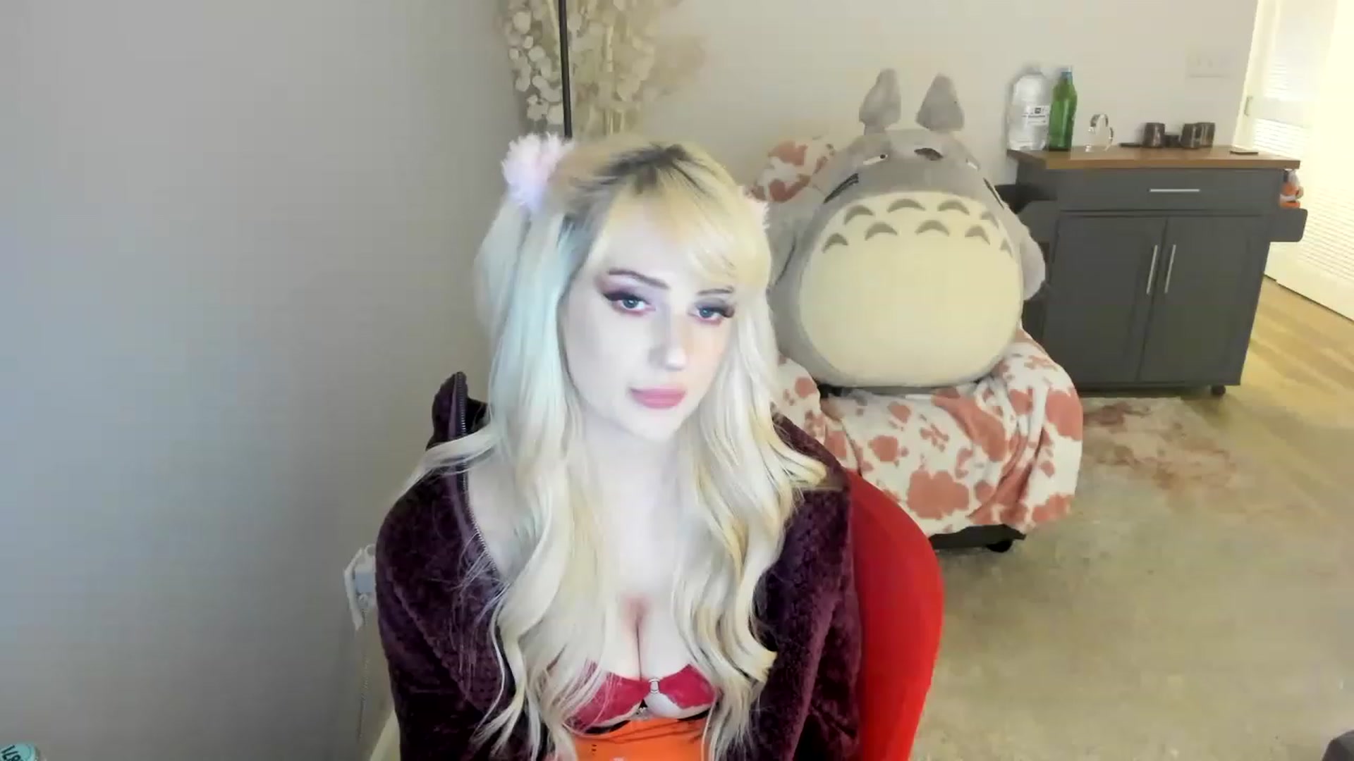 Gallery image thumbnail from Milk_Party's myfreecams stream on, 07/07/2023, 09:42 image 16 of 20