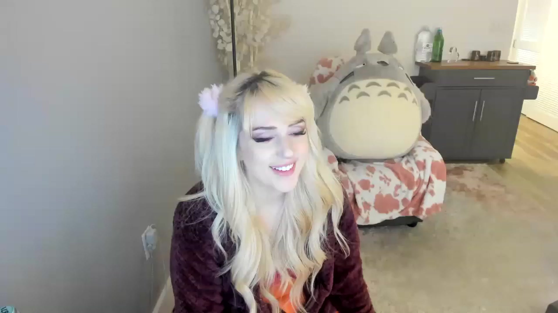 Gallery image thumbnail from Milk_Party's myfreecams stream on, 07/07/2023, 11:19 image 2 of 20
