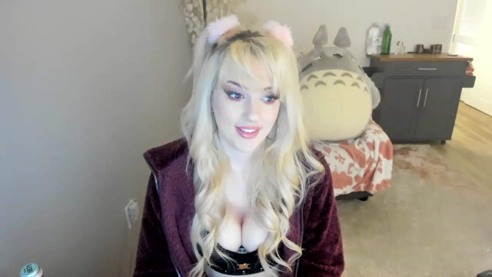 Gallery image thumbnail from Milk_Party's myfreecams stream on, 07/08/2023, 03:34 image 17 of 20