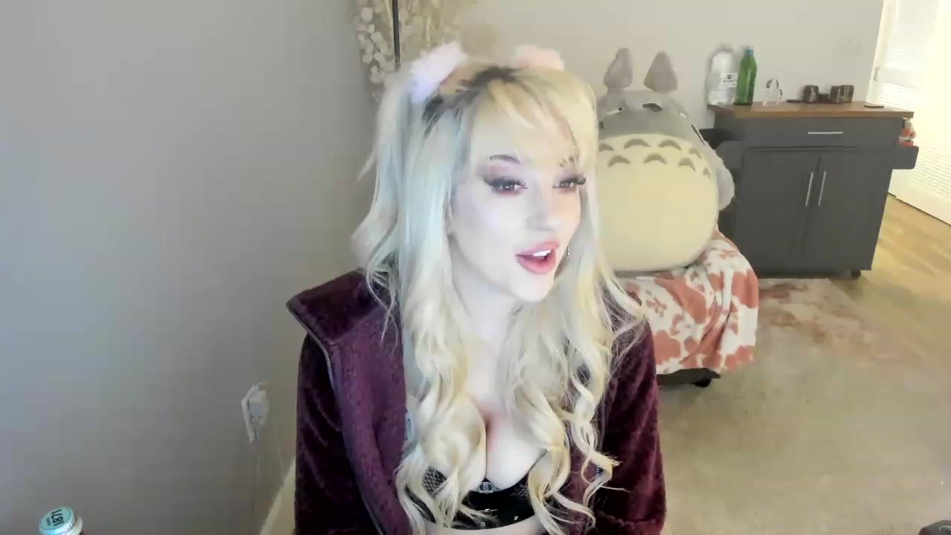 Gallery image thumbnail from Milk_Party's myfreecams stream on, 07/08/2023, 03:34 image 18 of 20
