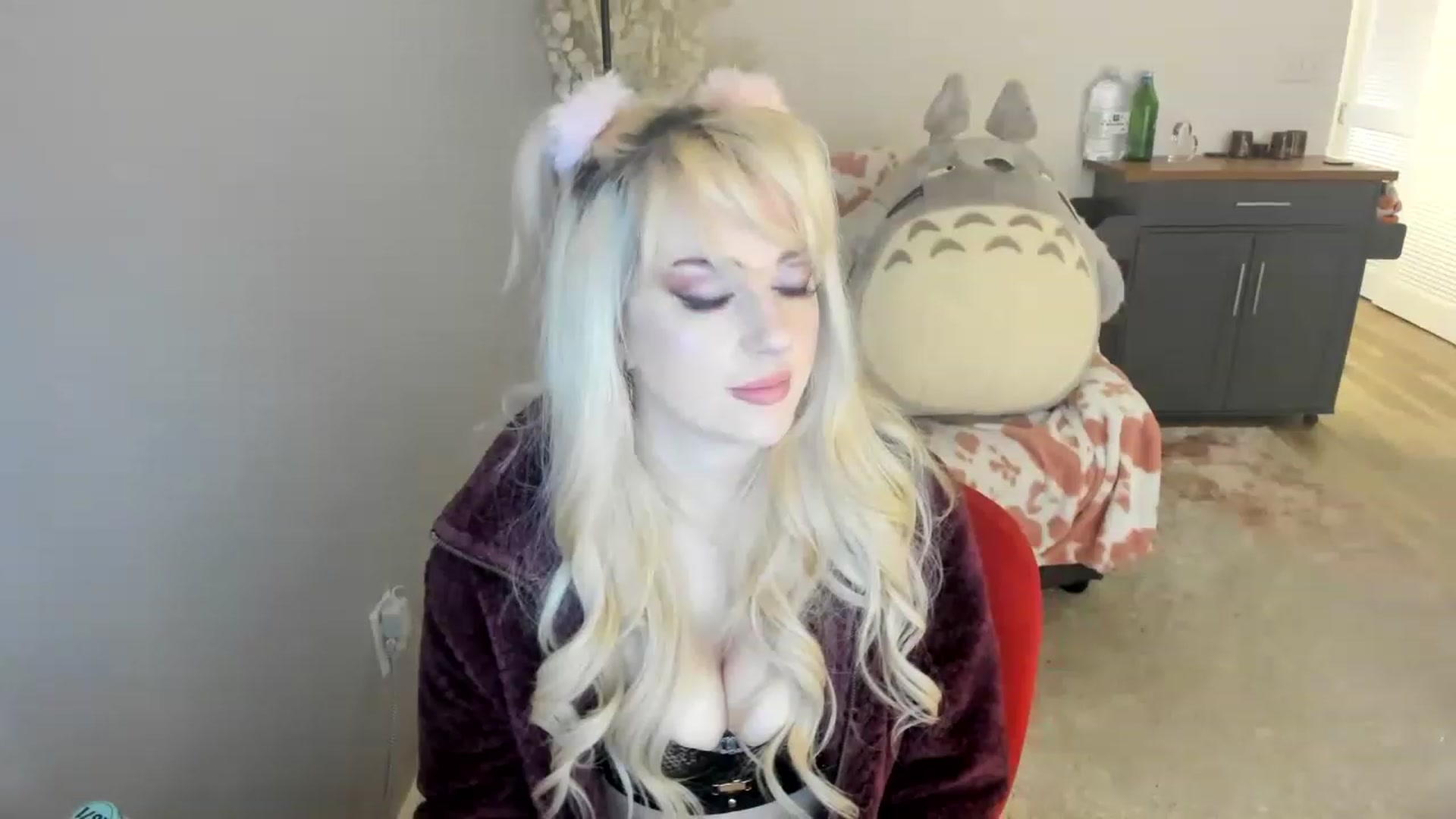 Gallery image thumbnail from Milk_Party's myfreecams stream on, 07/08/2023, 04:58 image 5 of 20