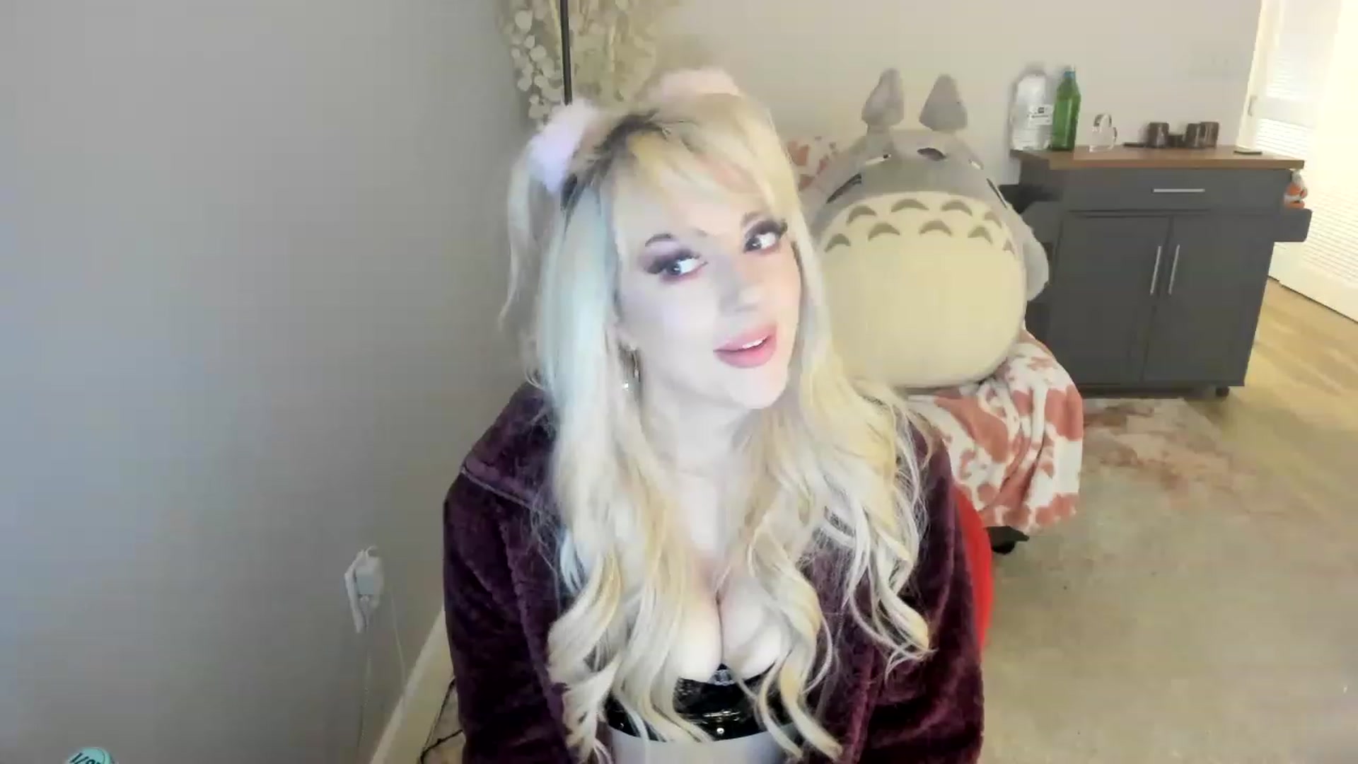 Gallery image thumbnail from Milk_Party's myfreecams stream on, 07/08/2023, 04:58 image 4 of 20