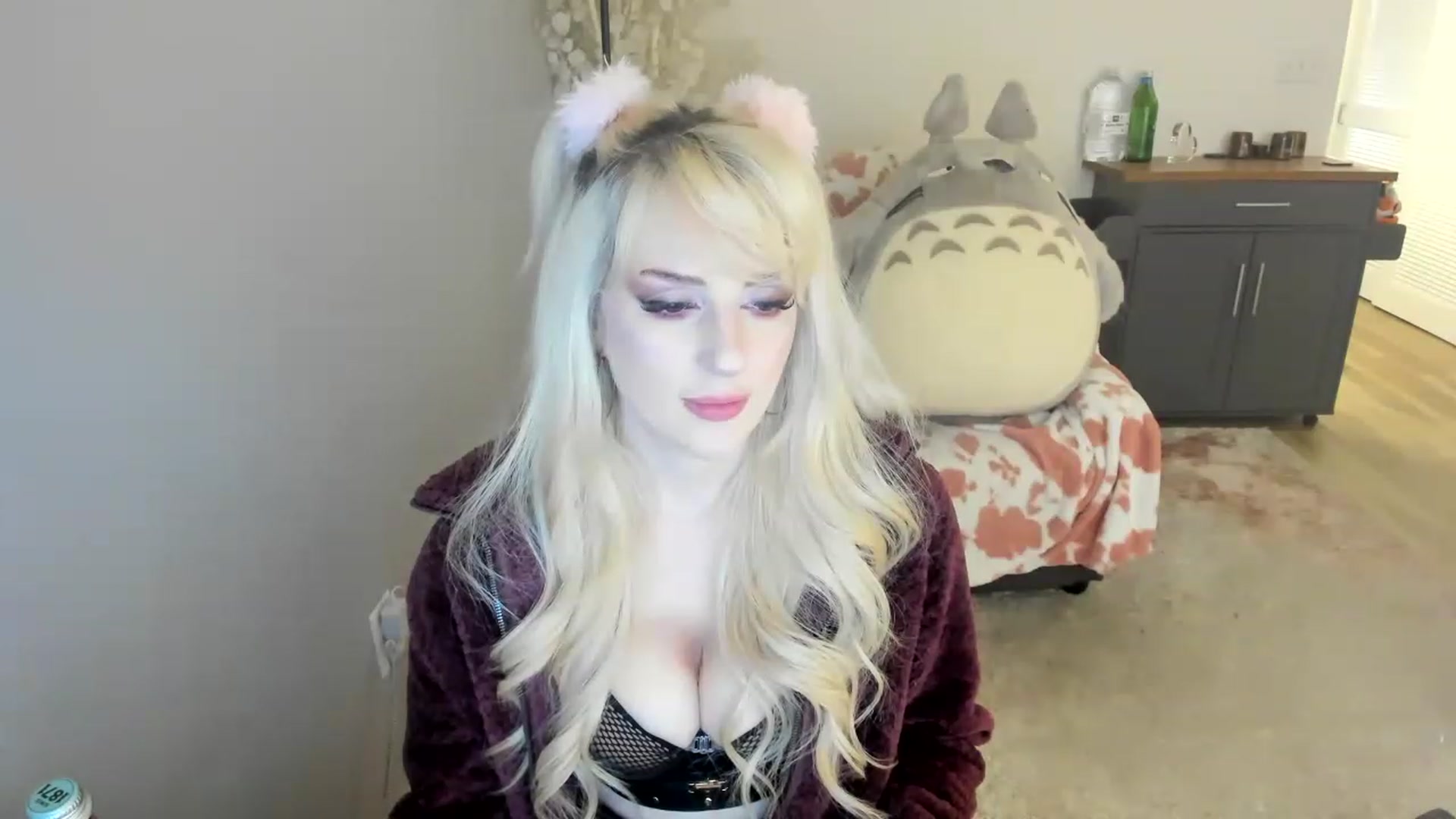 Gallery image thumbnail from Milk_Party's myfreecams stream on, 07/08/2023, 09:14 image 18 of 20