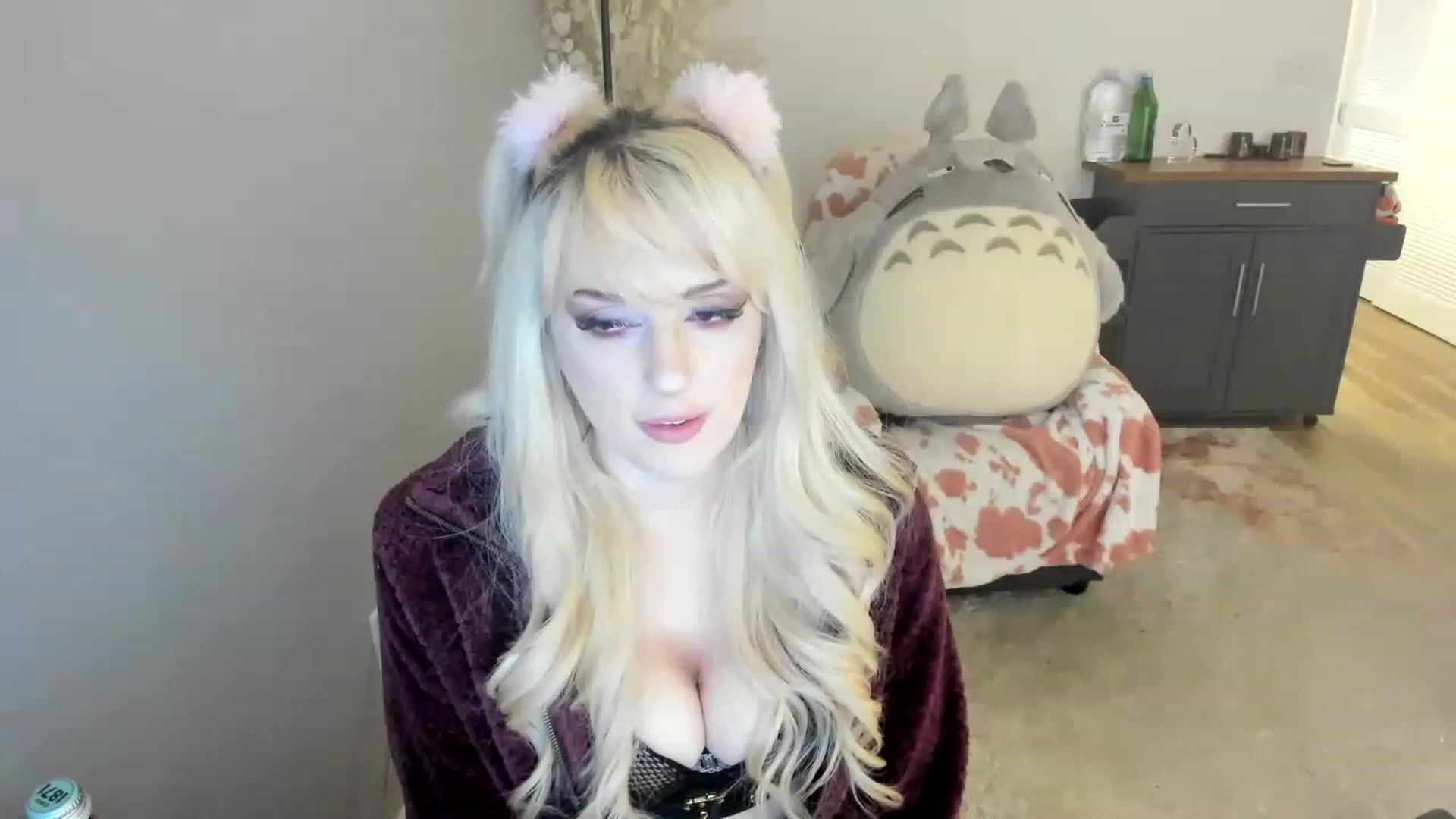 Gallery image thumbnail from Milk_Party's myfreecams stream on, 07/08/2023, 09:14 image 11 of 20