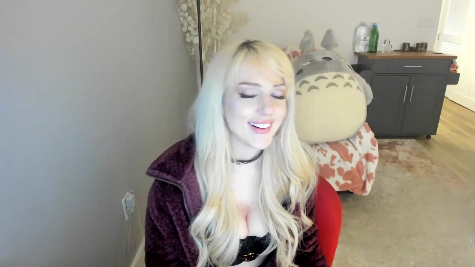 Gallery image thumbnail from Milk_Party's myfreecams stream on, 07/09/2023, 04:43 image 10 of 20