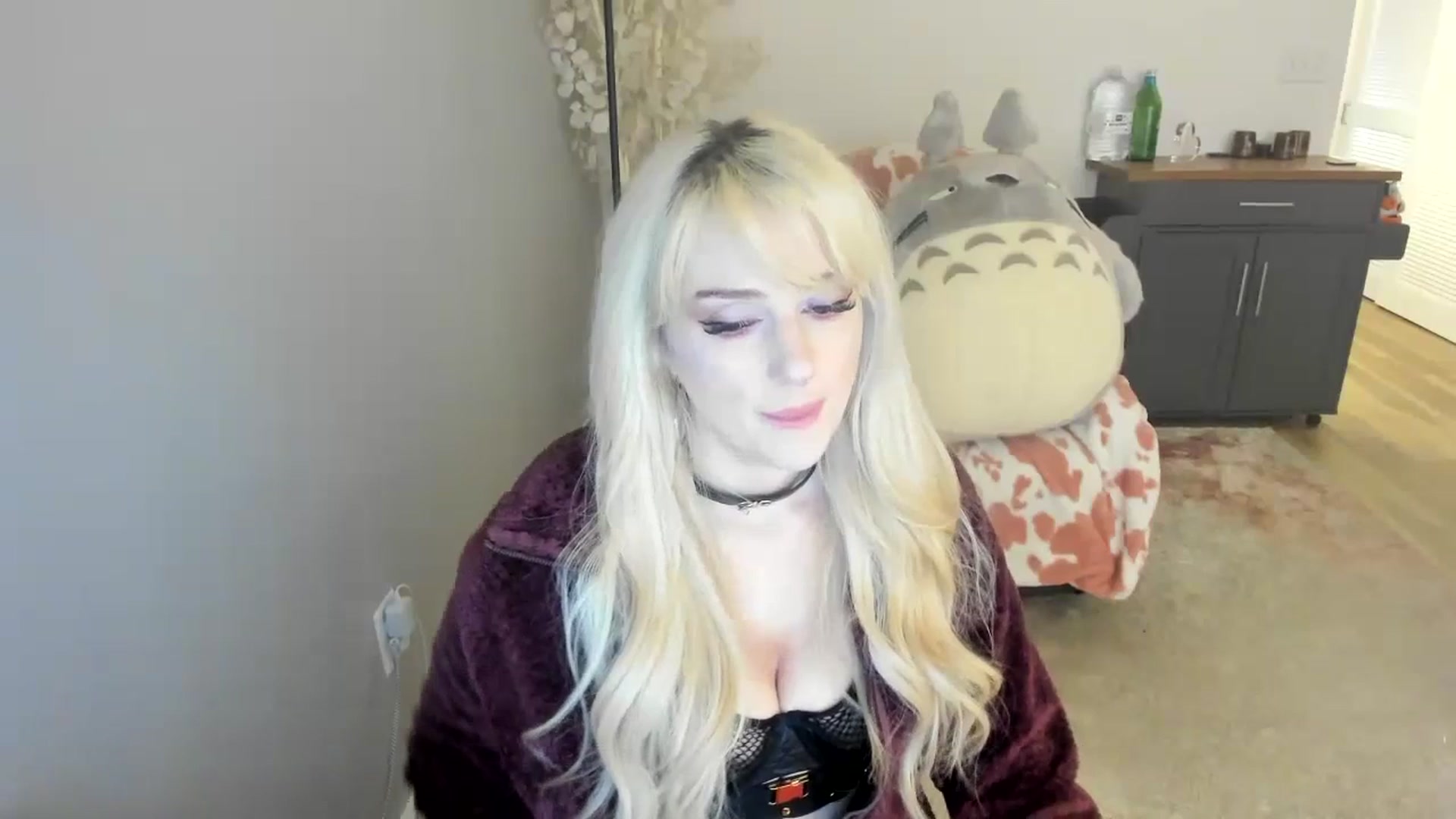 Gallery image thumbnail from Milk_Party's myfreecams stream on, 07/09/2023, 06:44 image 10 of 20