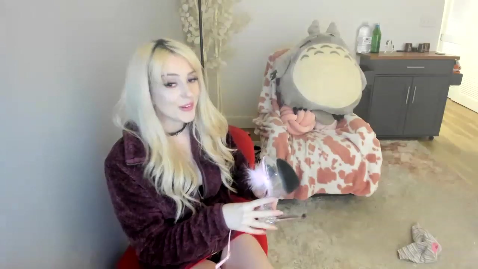 Gallery image thumbnail from Milk_Party's myfreecams stream on, 07/09/2023, 07:38 image 7 of 20
