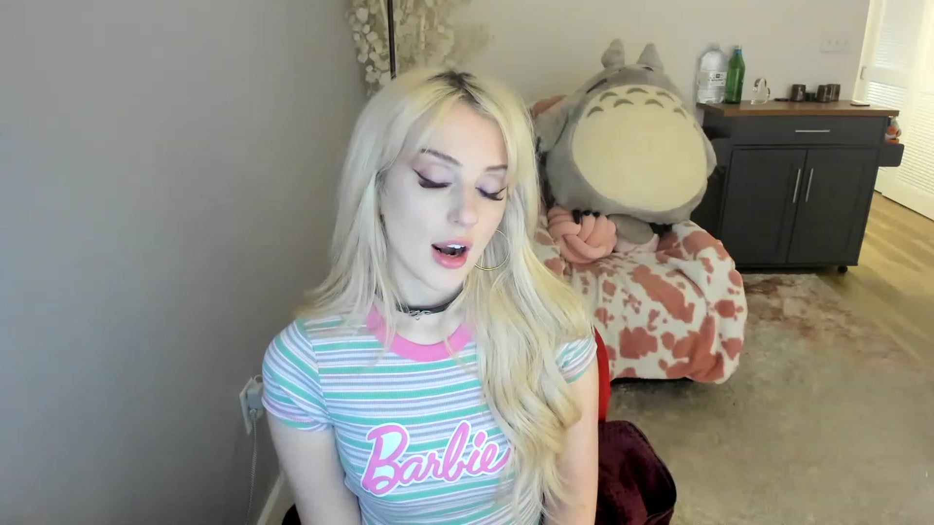 Gallery image thumbnail from Milk_Party's myfreecams stream on, 07/09/2023, 07:38 image 18 of 20