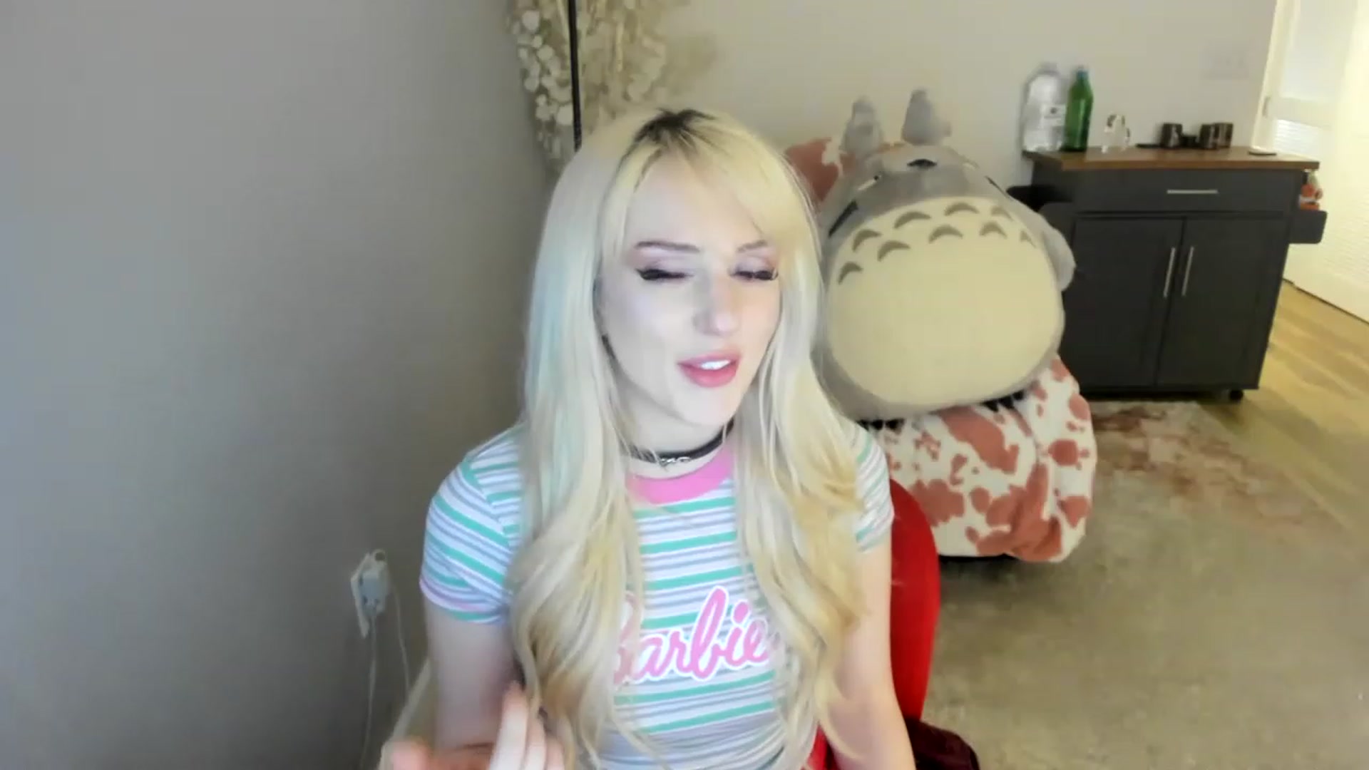 Gallery image thumbnail from Milk_Party's myfreecams stream on, 07/09/2023, 08:43 image 11 of 20