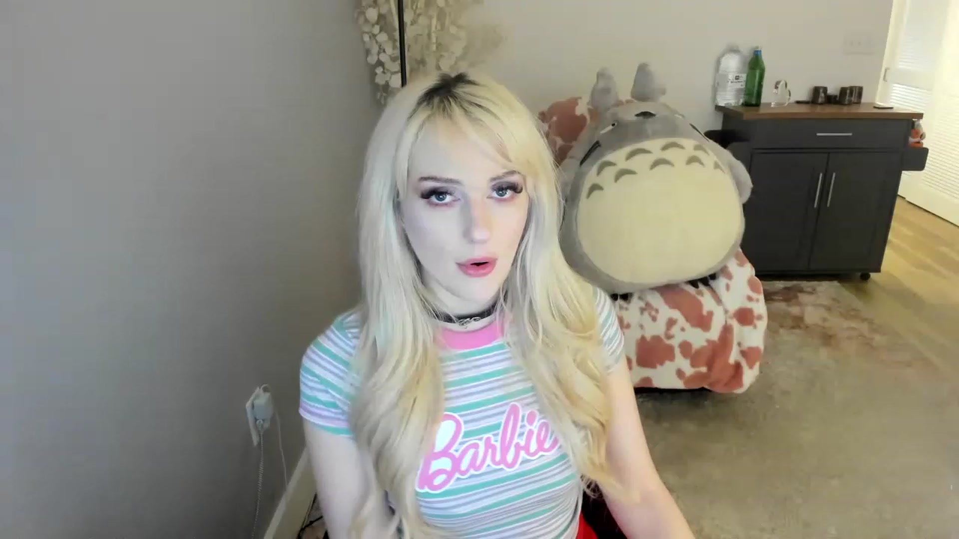 Gallery image thumbnail from Milk_Party's myfreecams stream on, 07/09/2023, 08:43 image 14 of 20