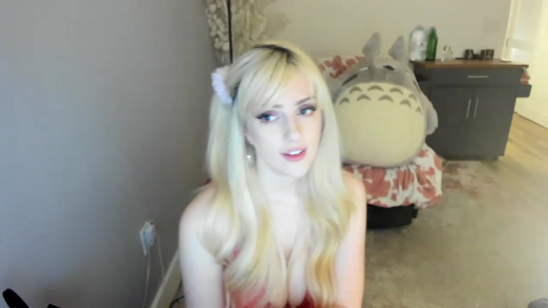 Gallery image thumbnail from Milk_Party's myfreecams stream on, 07/12/2023, 08:00 image 11 of 20