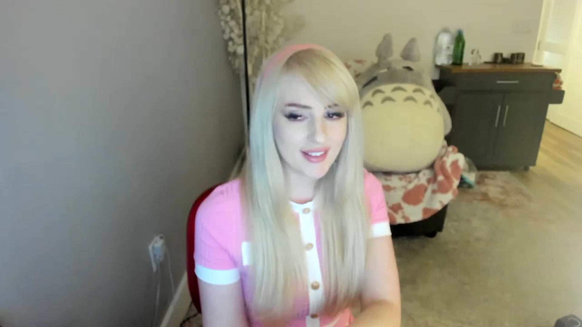 Gallery image thumbnail from Milk_Party's myfreecams stream on, 07/16/2023, 02:06 image 9 of 20
