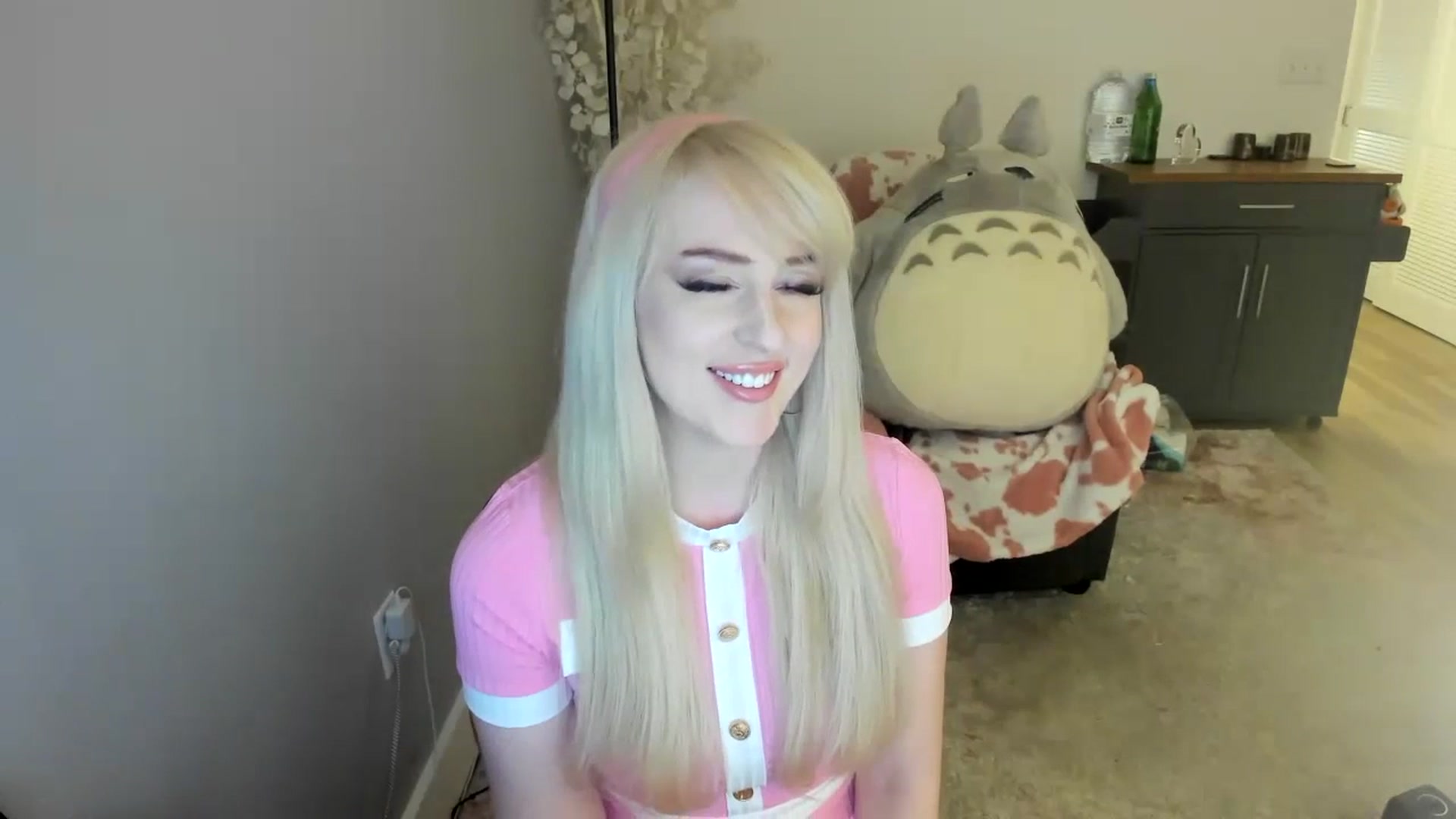 Gallery image thumbnail from Milk_Party's myfreecams stream on, 07/16/2023, 02:06 image 5 of 20