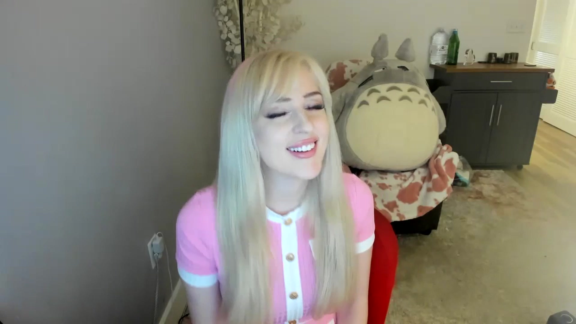 Gallery image thumbnail from Milk_Party's myfreecams stream on, 07/16/2023, 02:49 image 5 of 20