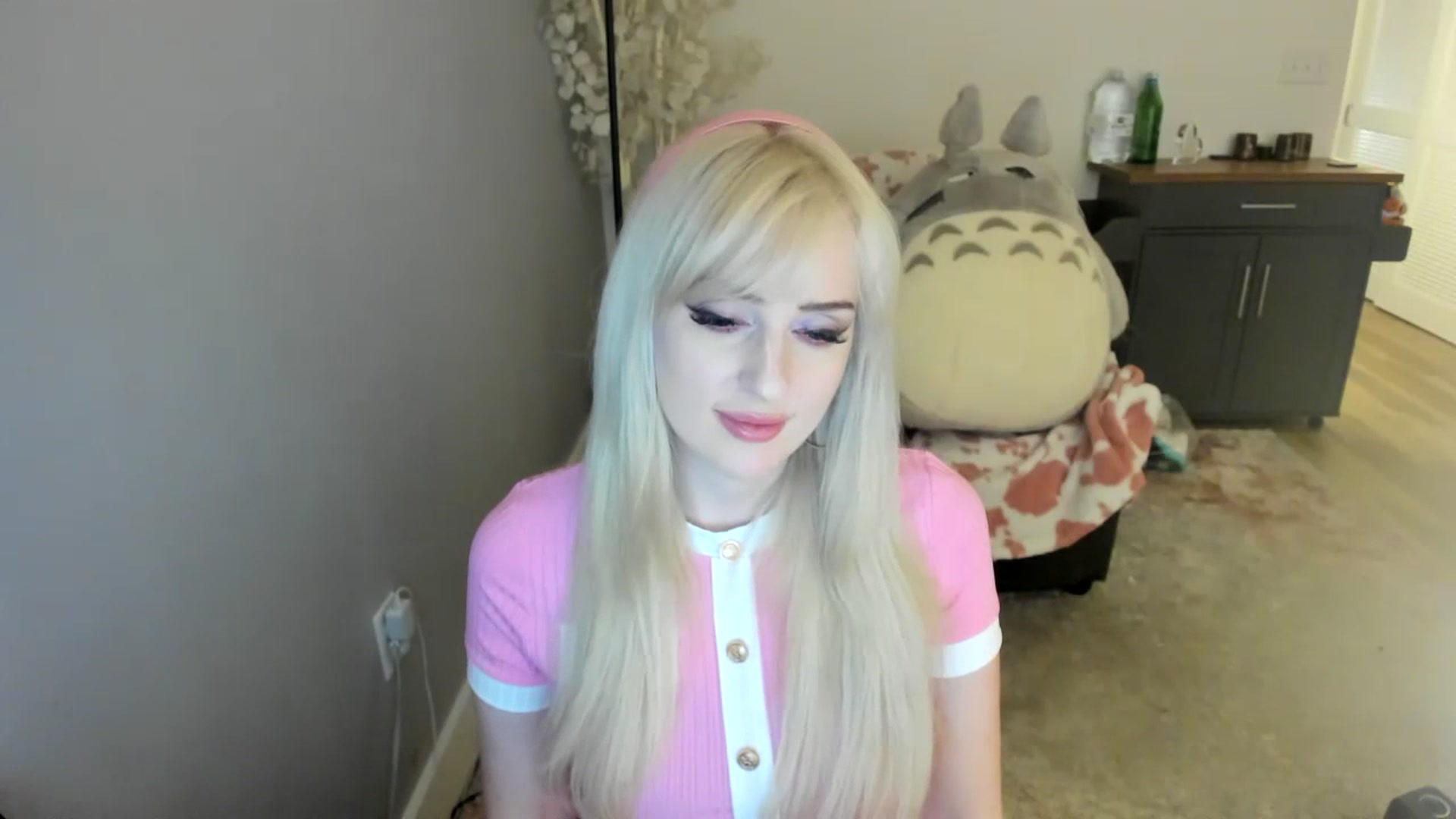Gallery image thumbnail from Milk_Party's myfreecams stream on, 07/16/2023, 02:49 image 12 of 20