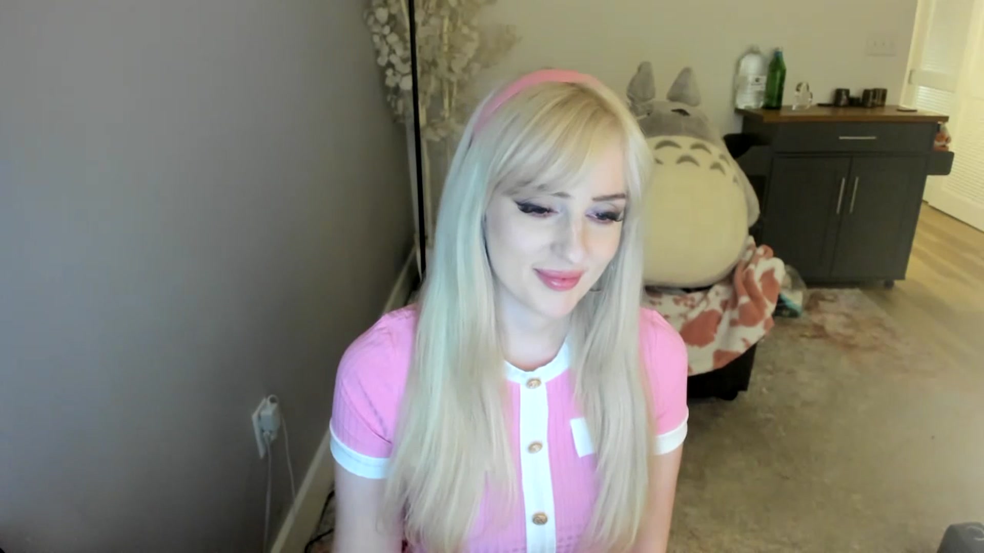 Gallery image thumbnail from Milk_Party's myfreecams stream on, 07/16/2023, 03:53 image 5 of 20