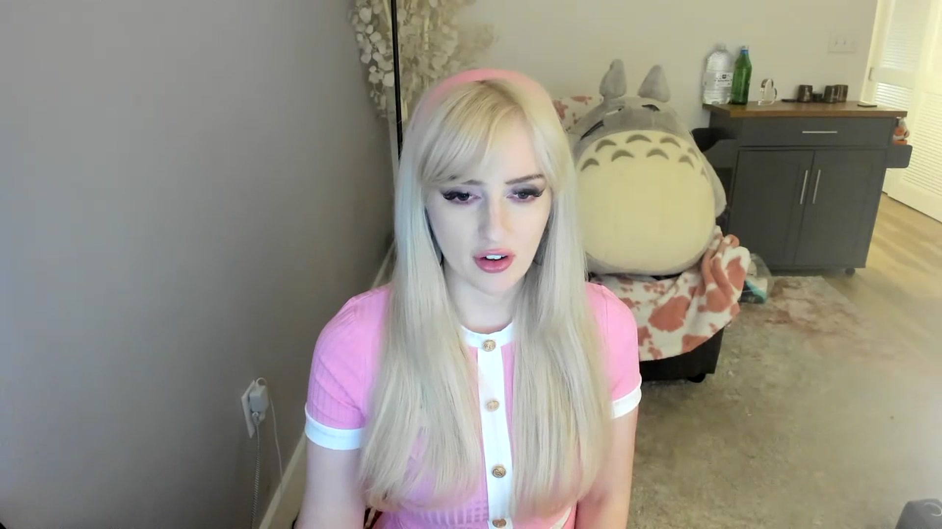 Gallery image thumbnail from Milk_Party's myfreecams stream on, 07/16/2023, 03:53 image 11 of 20