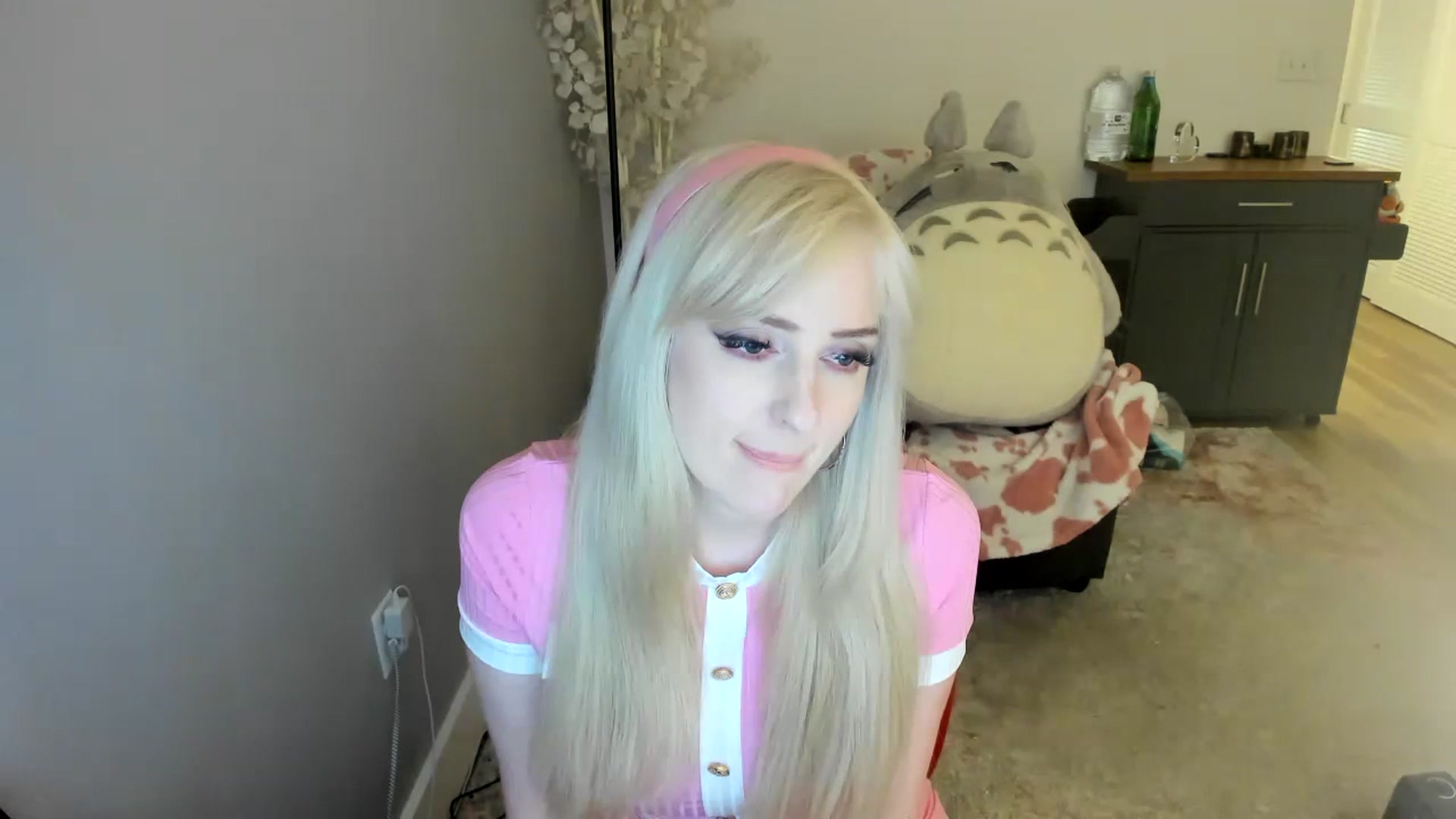 Gallery image thumbnail from Milk_Party's myfreecams stream on, 07/16/2023, 06:17 image 8 of 20
